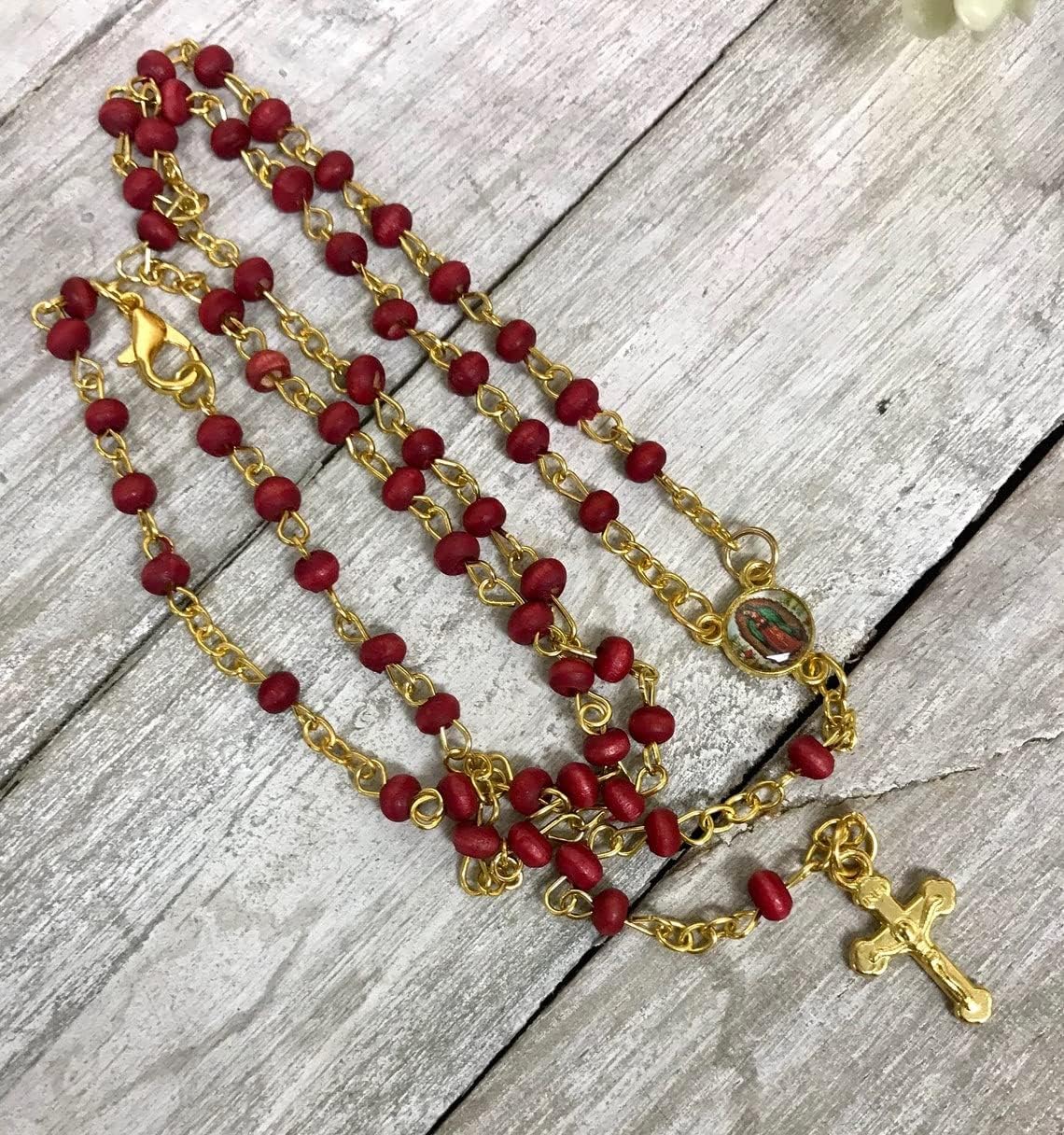 -12 piezas de rosario perfumado en frasco de vidrio con cuentas de rosario de plata católica crucifijo católico Virgen María, lote de 12 (rojo con