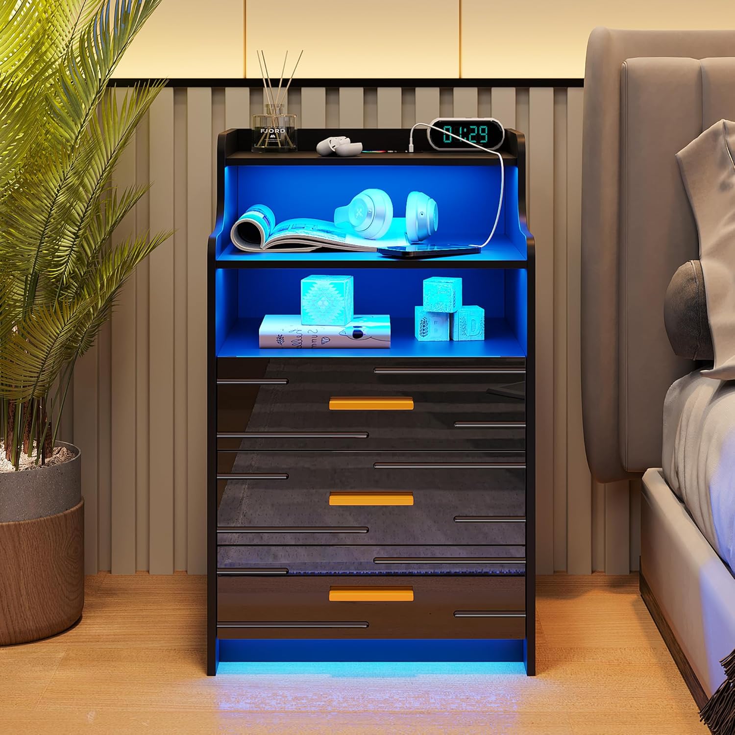 HNEBC Mesita de noche LED RGB con estación de carga, mesita de noche negra con 3 cajones, mesita de noche inteligente con puertos de carga