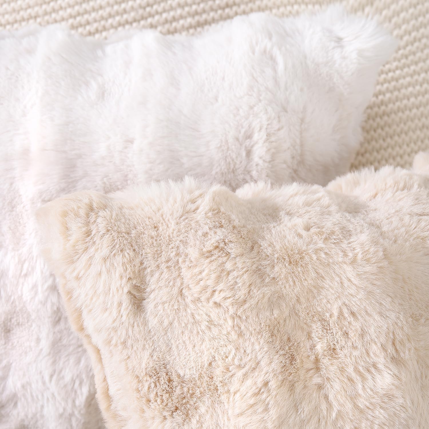 MADIZZ Paquete de 2 fundas de almohada de lana de felpa gruesa de 16 x 16 pulgadas, color beige, suave, decorativas, para sofá, dormitorio, funda de