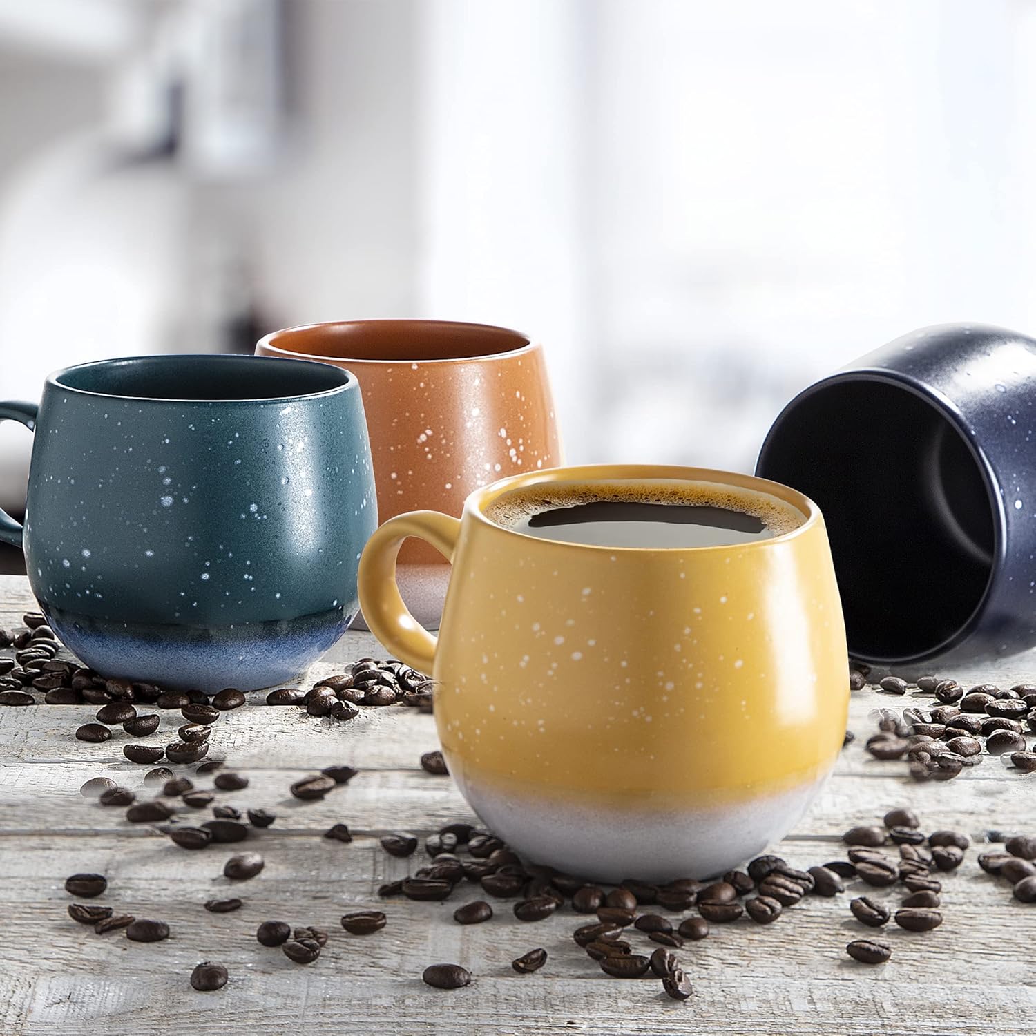 Heartland Hive Juego de 4 tazas de café de cerámica, tazas de café brillantes y coloridas, tazas para té, café con leche y chocolate caliente, 17