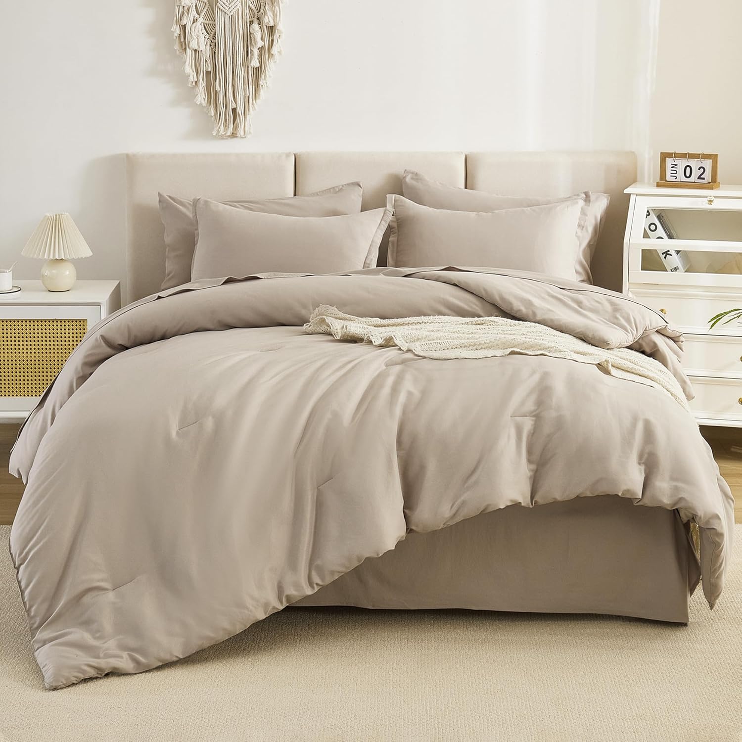 Litanika Juego de edredón tamaño matrimonial, color avena, 7 piezas, ropa de cama en una bolsa, juego de ropa de cama ligero y liso con edredón,