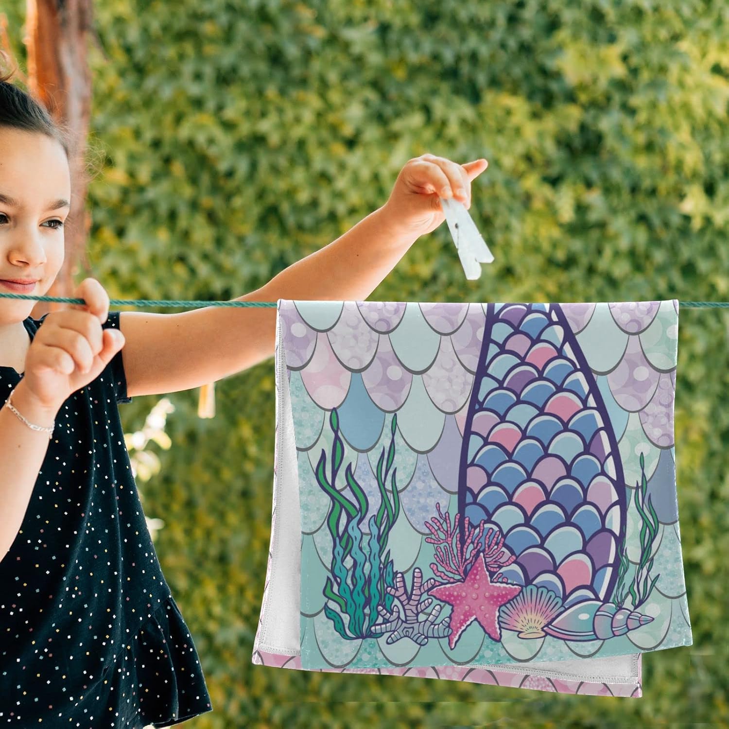 Juego de 2 toallas de mano con escala de cola de sirena, toalla de mano para baño, toalla de baño decorativa de microfibra suave y absorbente, 28 x