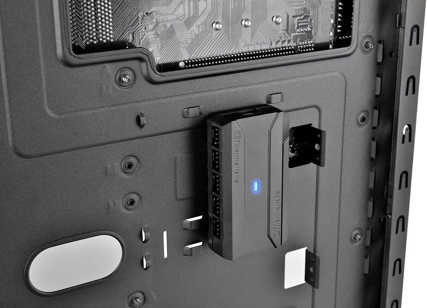 Thermaltake 212159 Accesorio Ac-023-an1nan-a1 Comandante Fp 10 Puerto Hub Para Pwm Fans Retail