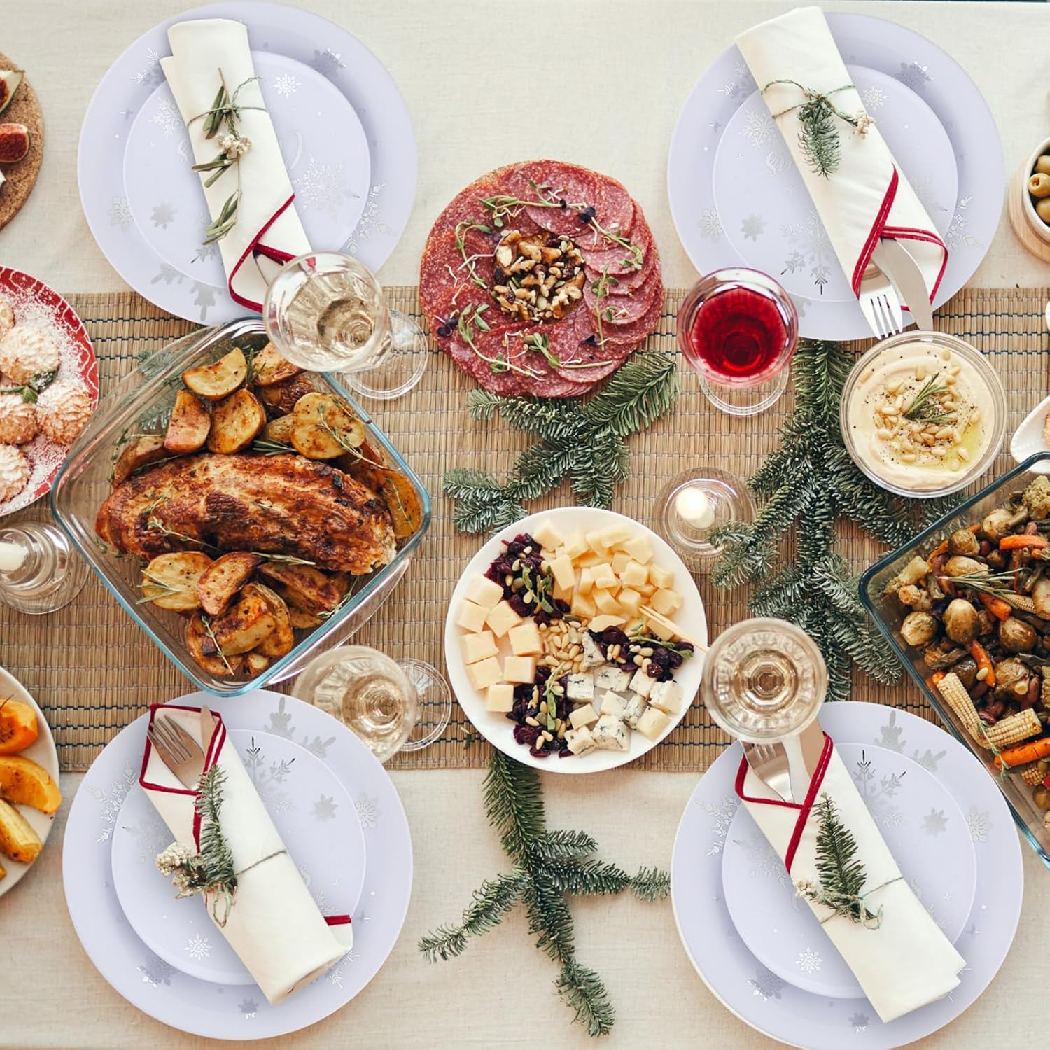 120 platos de plástico de Navidad a granel, platos desechables redondos de 10.25 pulgadas y 7.5 pulgadas, platos de fiesta de postre para Navidad,