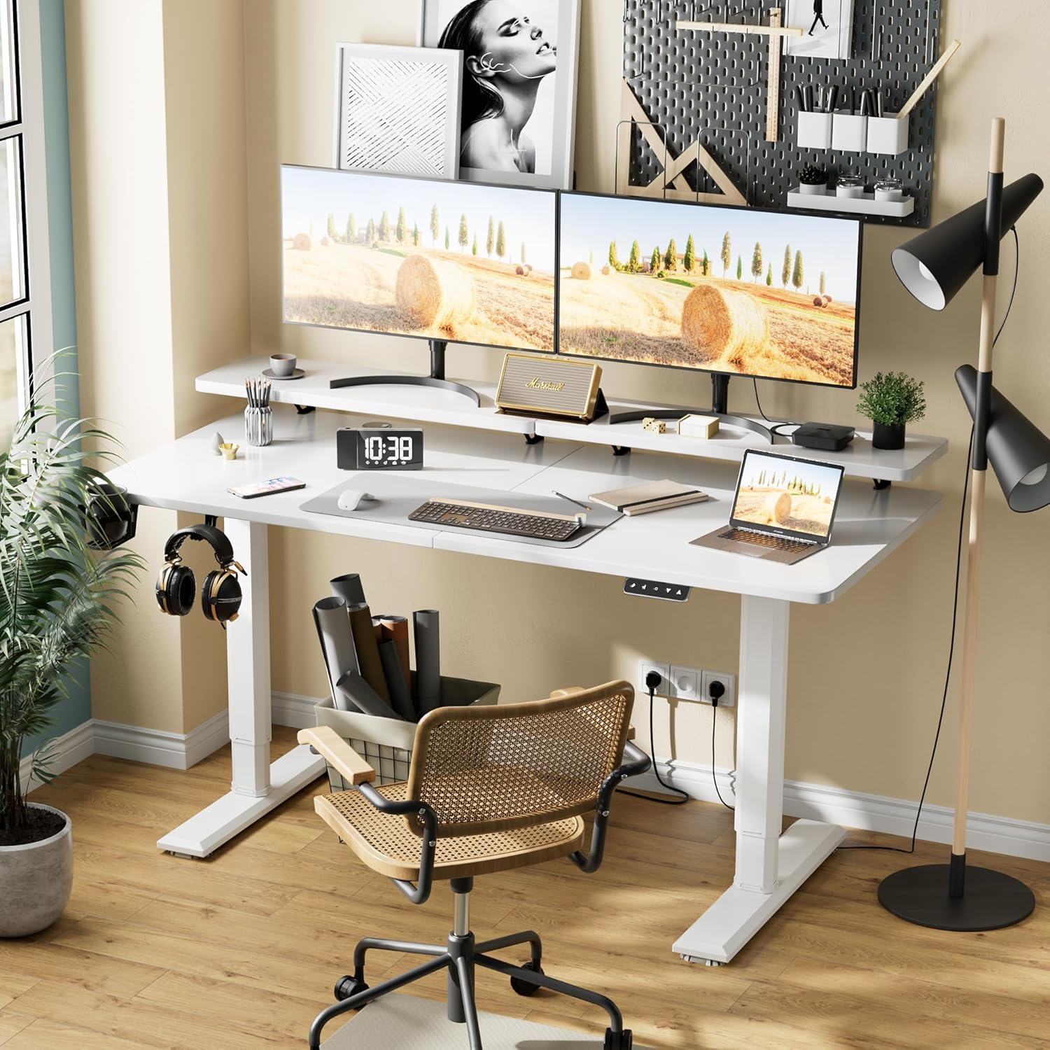 Kemon Escritorio eléctrico de pie con soporte para monitor, escritorio de pie ajustable de altura de 55 x 24 pulgadas, estación de trabajo para