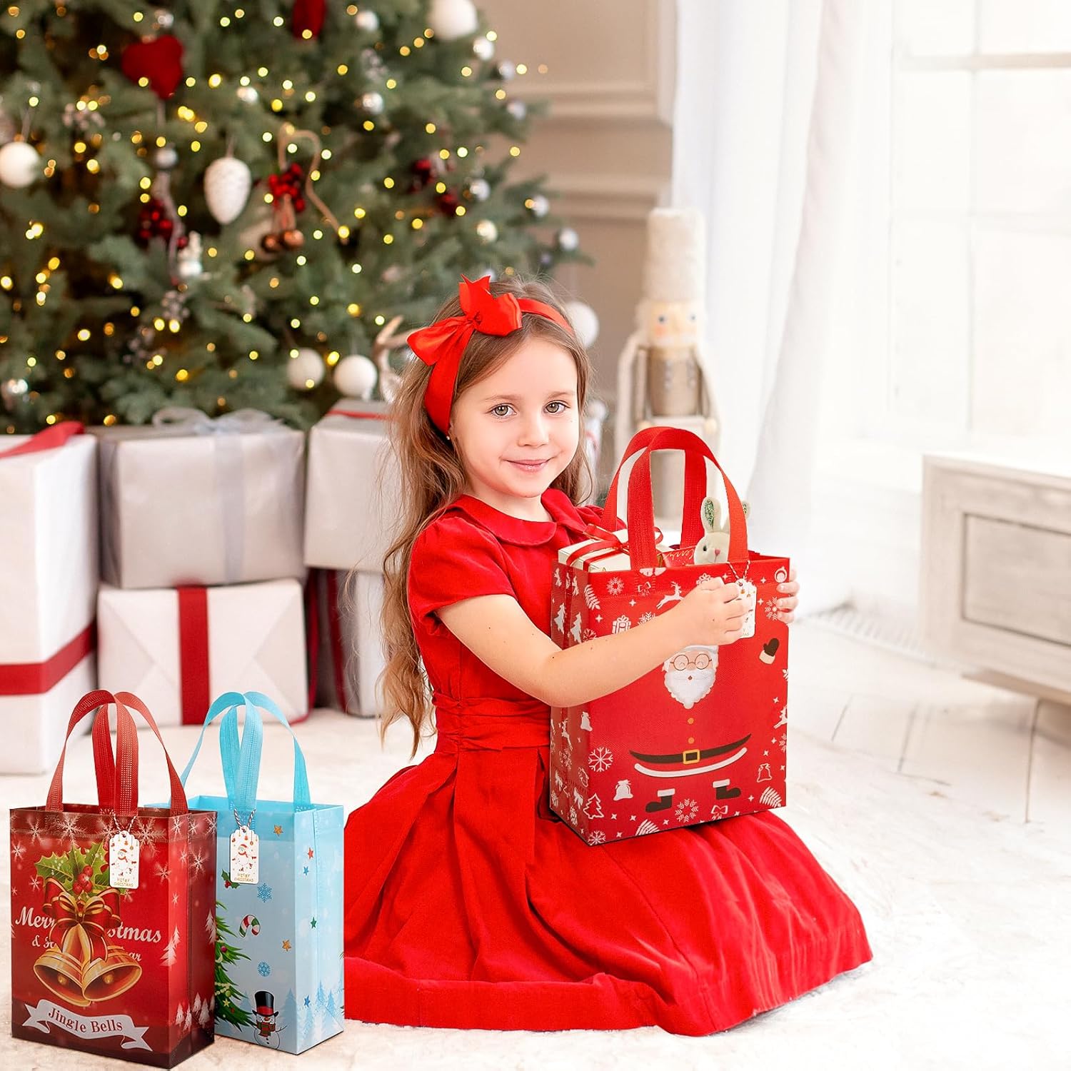 STYPOP Pequeñas bolsas de regalo de Navidad para regalos de Navidad, 24 bolsas de regalo de Navidad no tejidas, bolsas de Navidad reutilizables,