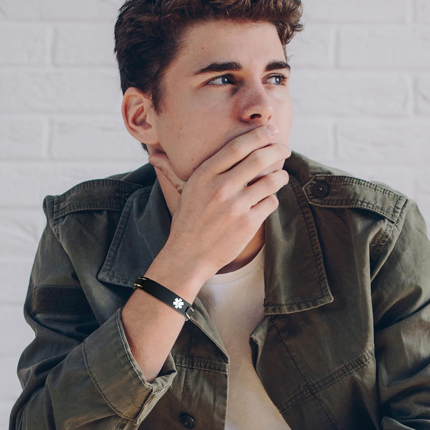 XUANPAI Pulseras de alerta médica para hombres y mujeres con grabado gratuito ajustable de acero inoxidable para emergencias médicas de