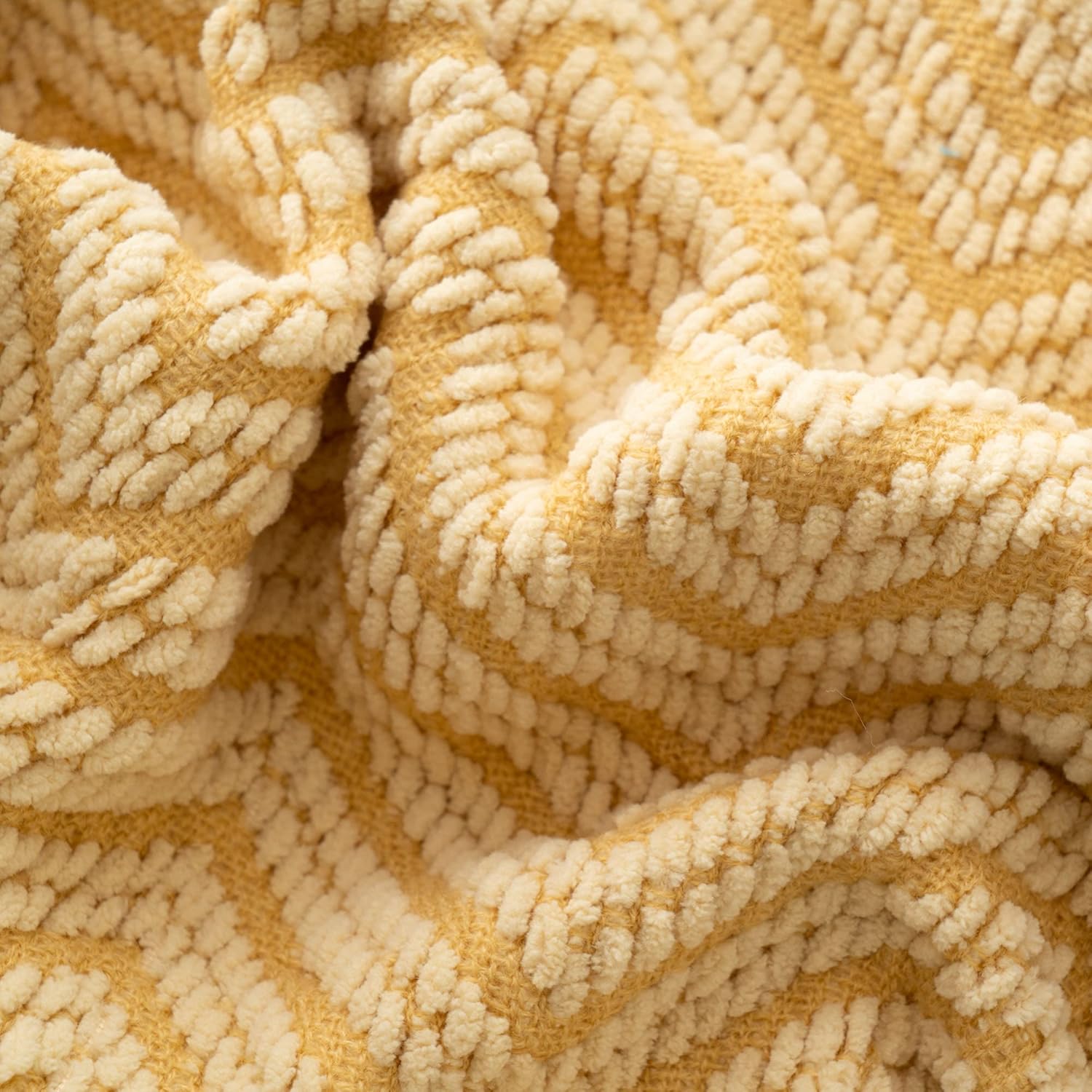 BATTILO HOME Manta dorada para sofá, manta de punto amarillo versátil para silla, manta supersuave y cálida mostaza con borlas para cama individual,