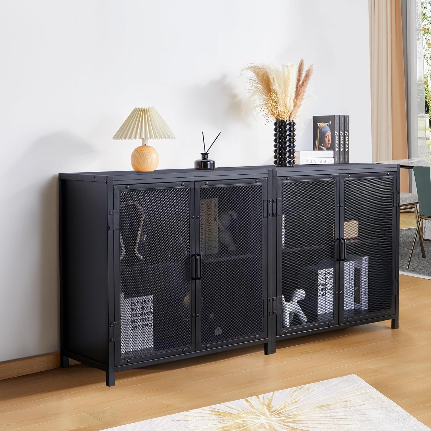 Gabinete de buffet, armario de almacenamiento de buffet moderno con puertas de rejilla de hierro y escritorio de madera, aparador independiente para