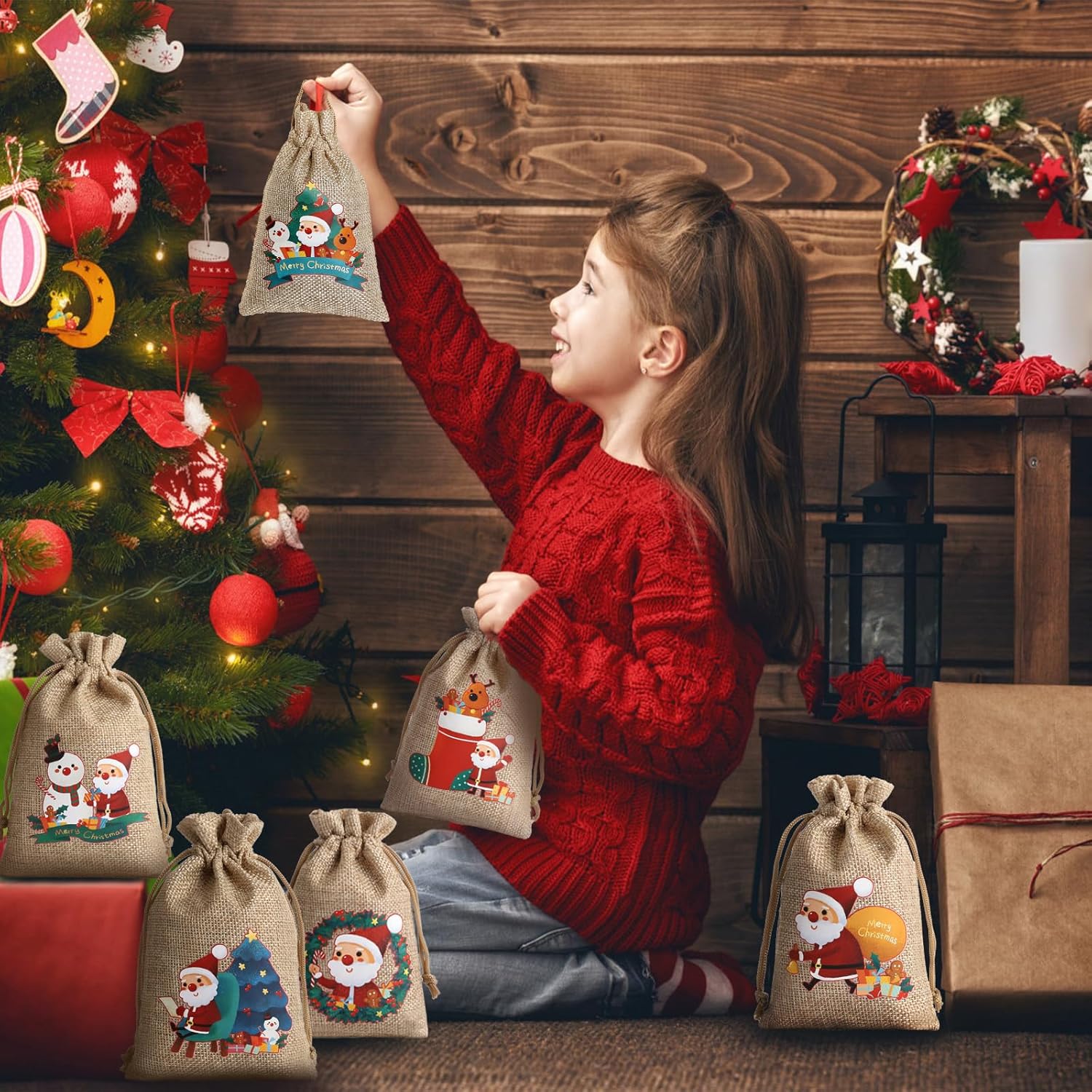 Hopttreely 24 bolsas de arpillera de Navidad, bolsas de Navidad de yute para regalos, bolsas de dulces de Navidad de 4 x 6 con cordones, bolsas