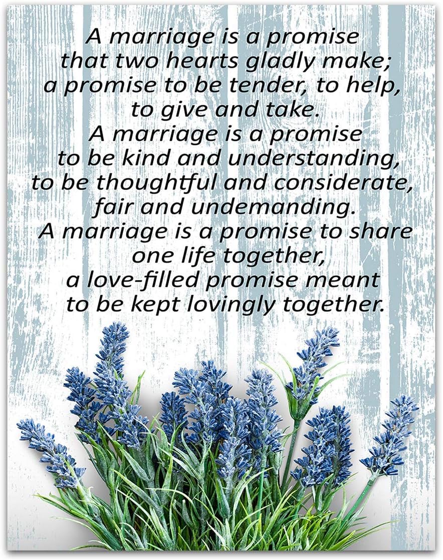 Romántico, con texto en inglés “A Marriage is a Promise.” Staying Together, aspecto vintage de madera con flores de lavanda azules y palabras