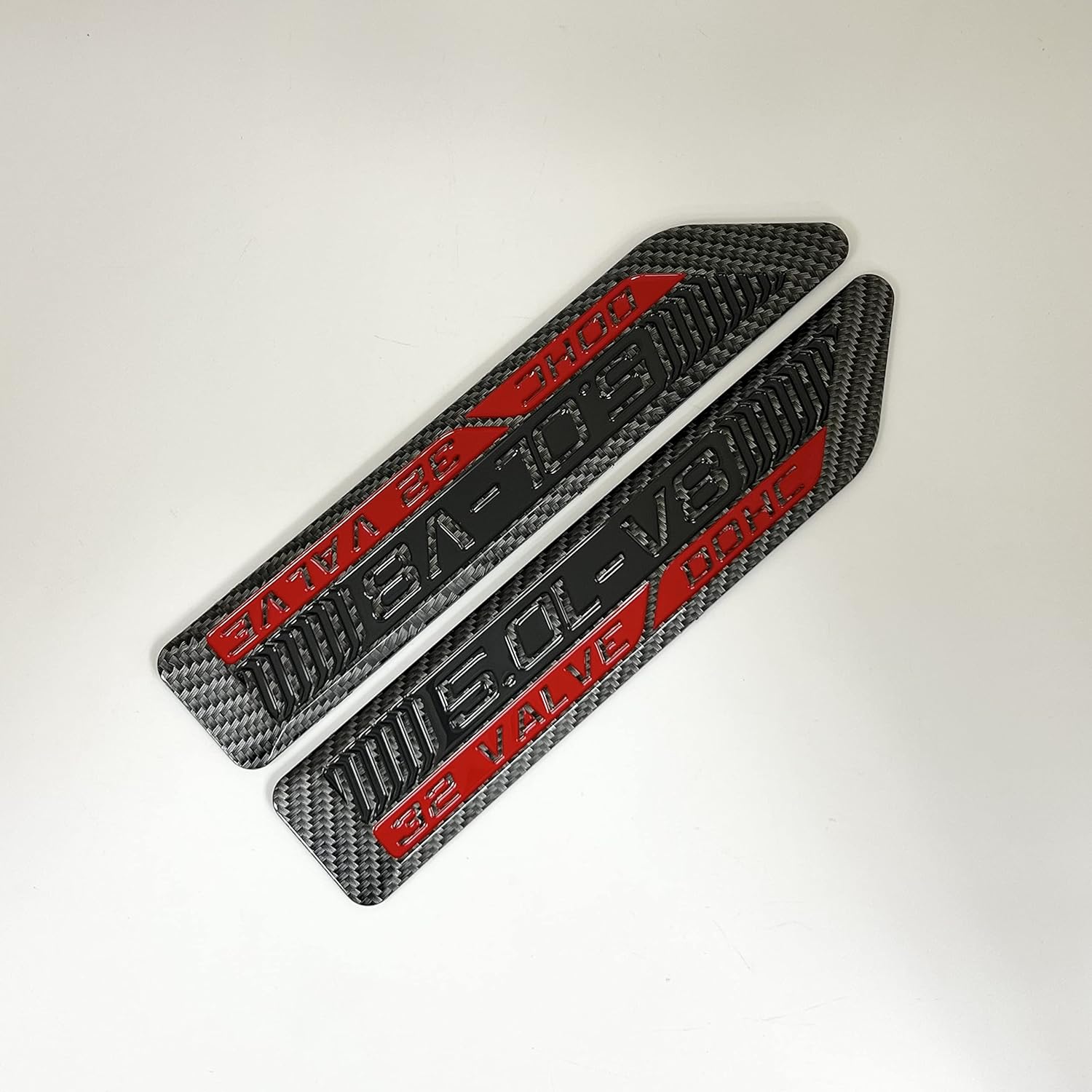 5.0L-V8 32 válvulas DOHC Emblema personalizado premium S550 Coyote Platform Soler Performance Badge (fibra de carbono – rojo) Compatible