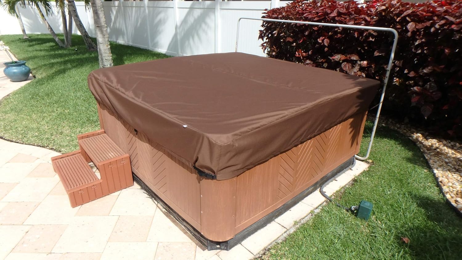 Tapa resistente para bañera de hidromasaje y spa, 95 x 95 pulgadas, impermeable, poliéster 600D, hebillas ajustables de liberación rápida