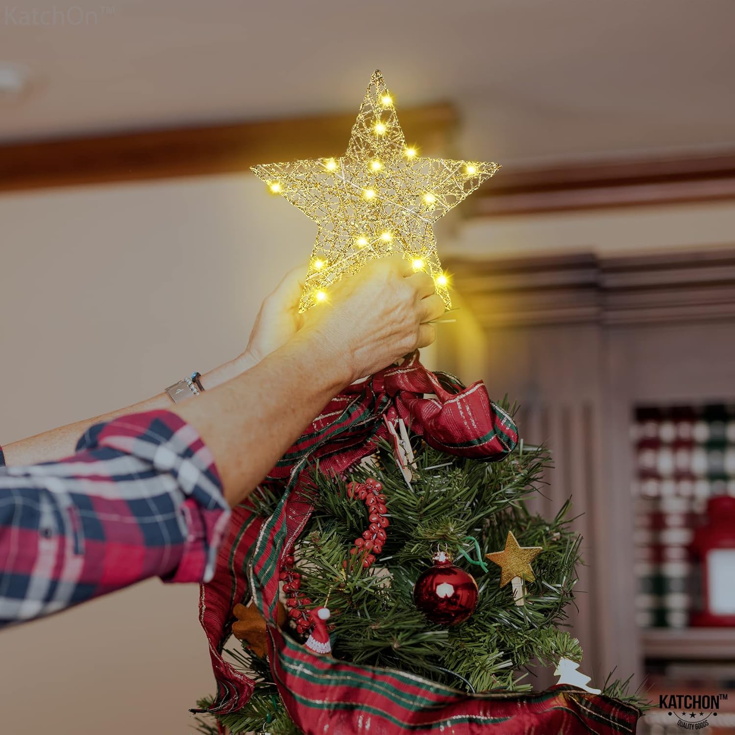 KatchOn, Estrella dorada iluminada para árbol de Navidad, 20 LED, 10 pulgadas, estrella para decoración de árbol de Navidad, decoración de estrella