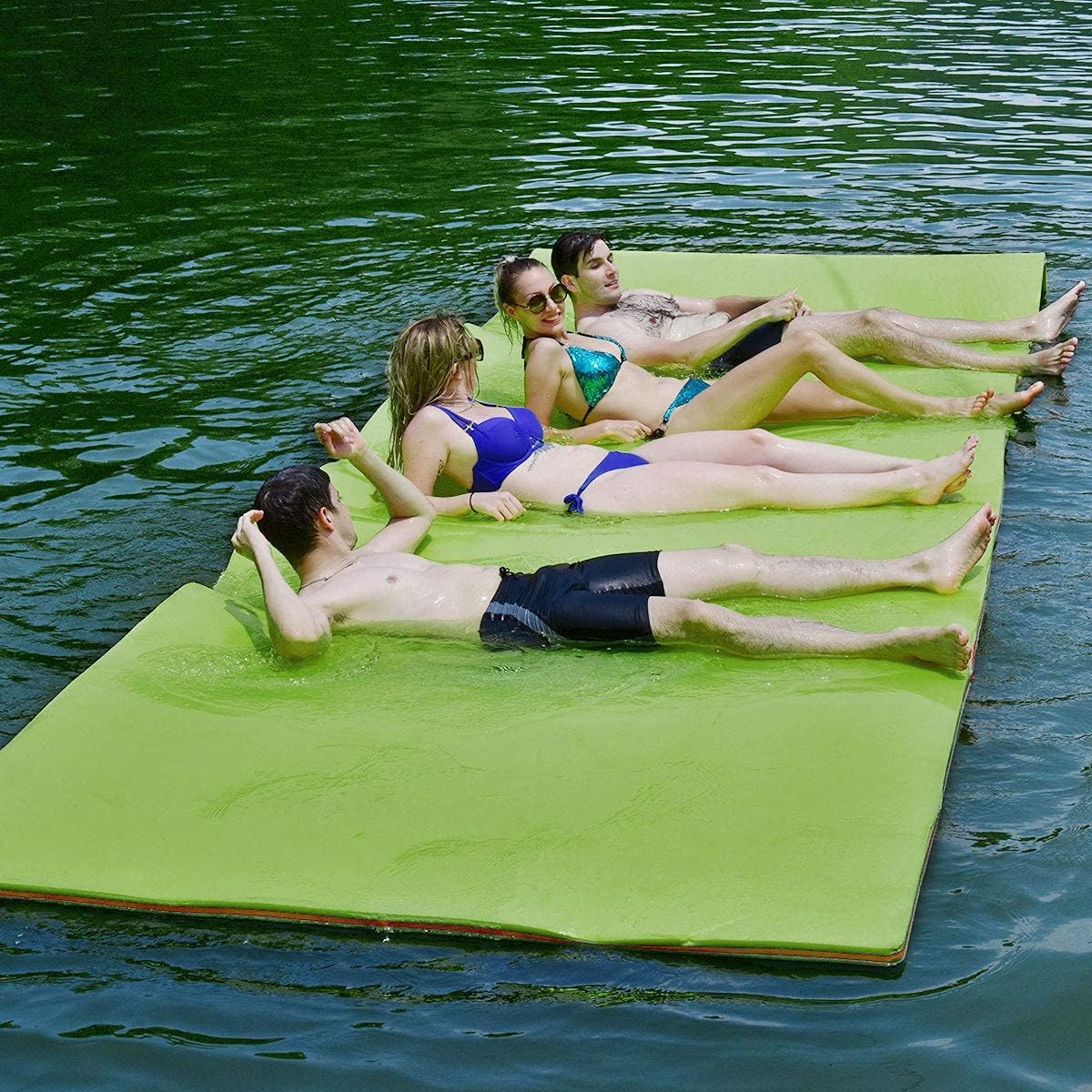 Goplus Almohadilla de agua flotante de 12 x 6 pies, alfombrilla de espuma XPE de 3 capas resistente al desgarro, con dispositivo de amarre y correas