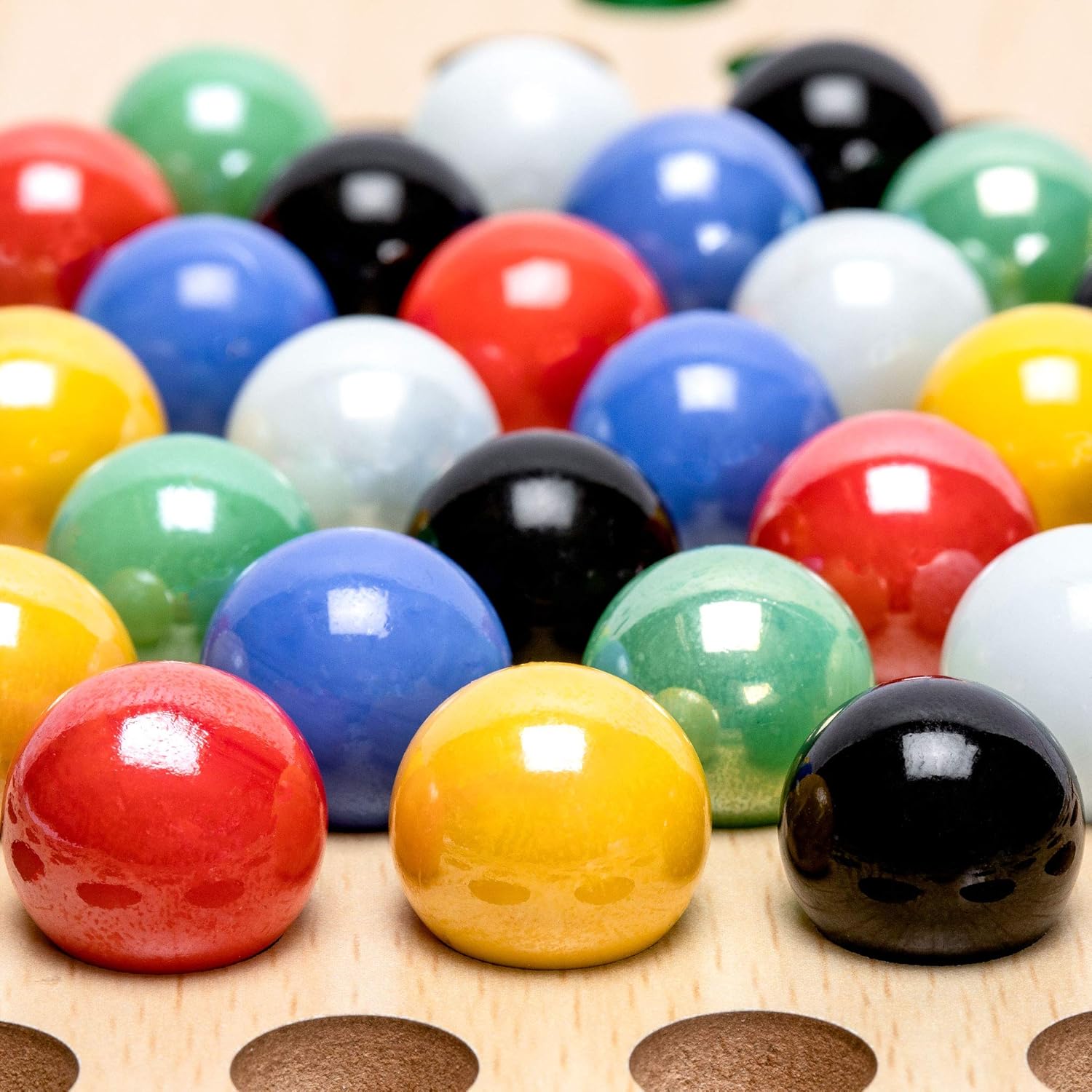 Yellow Mountain Imports Classic Games Bundle – Serpientes y escaleras de madera reversibles 2 en 1, juego de Ludo (11.3 pulgadas) y Ludo reversible