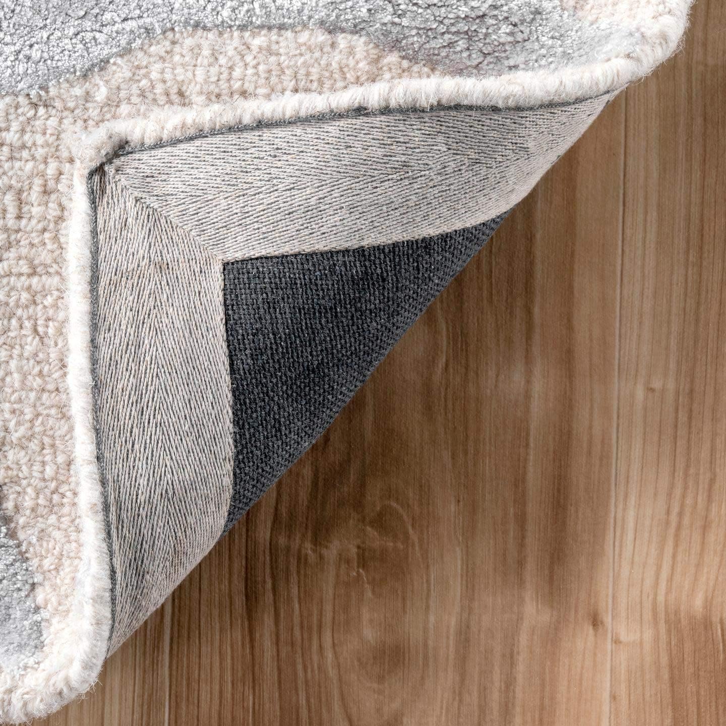 nuLOOM Alfombra decorativa de cebra de felpa copetuda a mano, 2 x 3, gris