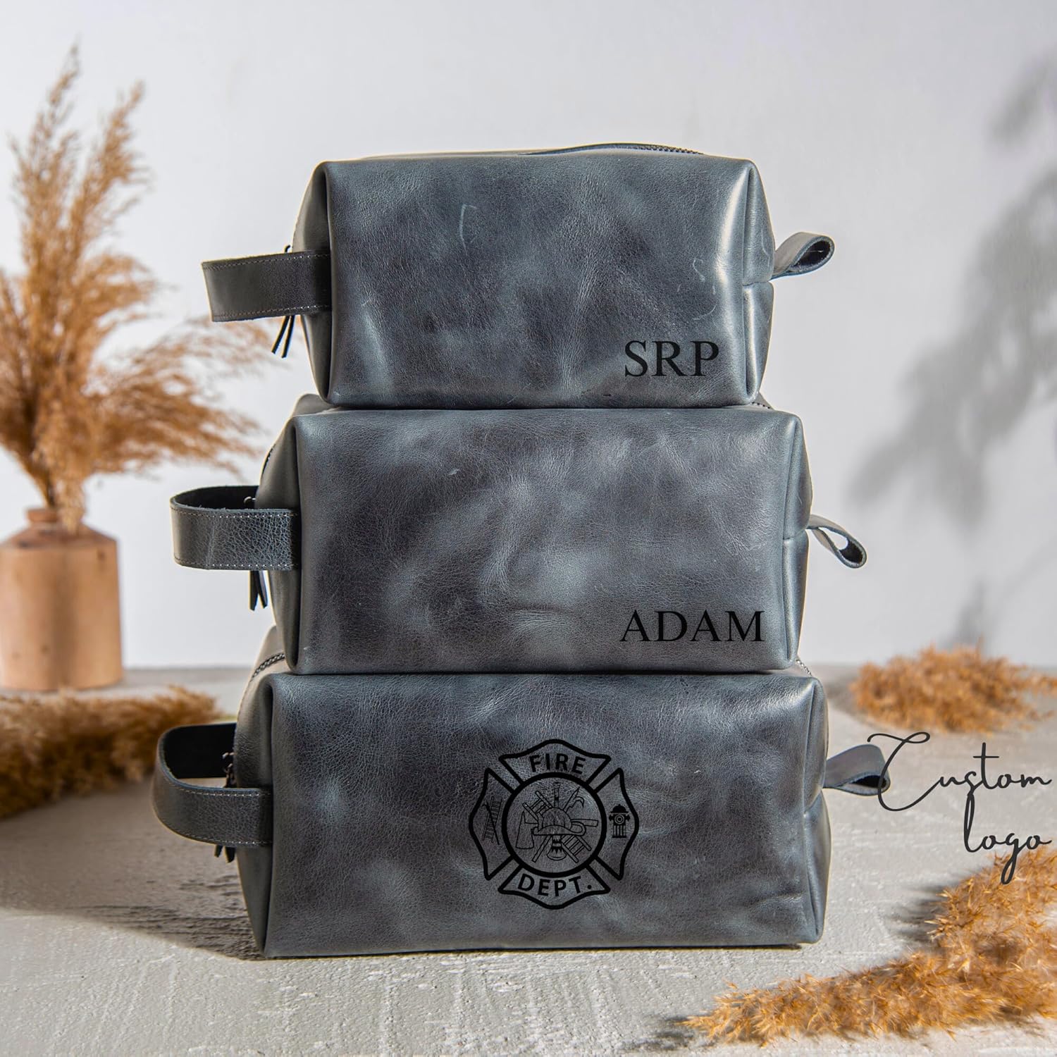 Personalized Leather Toiletry Bag for Men – Genuine Leather Dopp Kit, Perfect Gift for Groomsmen, Fathers Day, Wedding, Anniversary – Handcrafted