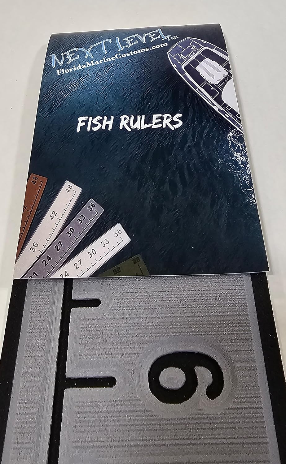 SeaDek – Regla de pescado  Siguiente nivel  Herramienta de medición de peces de 36 pulgadas  Perfecto para barcos y kayaks  (gris tormenta sobre