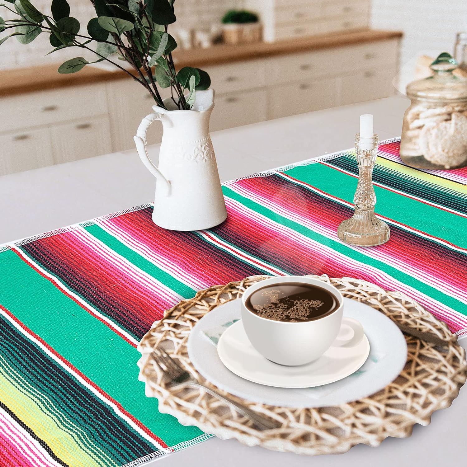 Juego de 24 caminos de mesa mexicanos y manteles blancos de 14 x 108 pulgadas, camino de mesa de serape a rayas de color arcoíris de 54 x 108
