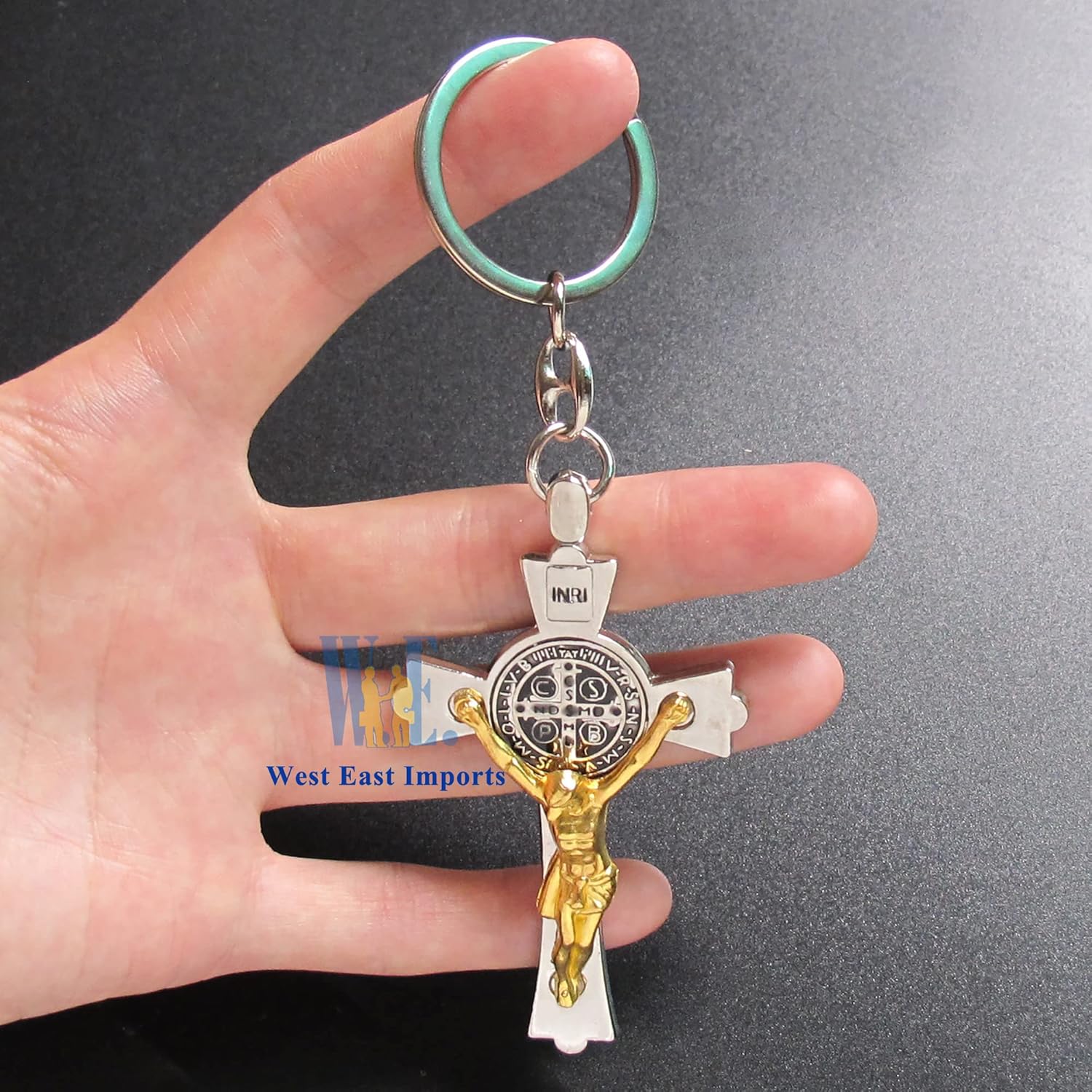 12 llaveros de San Benito para el bautismo, primera comunión, religioso, católico, regalo para escuela dominical, crucifijo de dos tonos, plata y