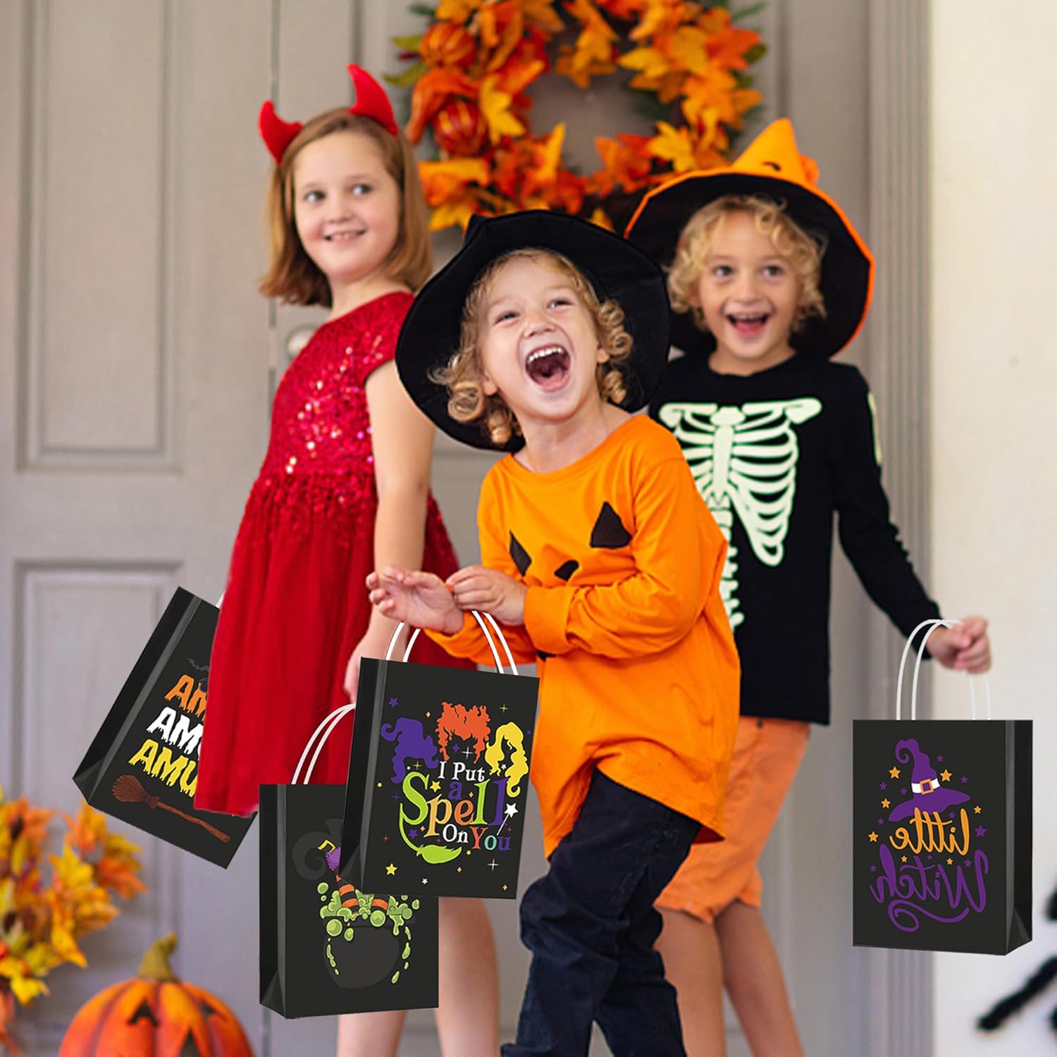 Augisteen 24 bolsas de regalo de Halloween, bolsas de papel de dulces de Halloween con asas, bolsas de fiesta de dulce o truco, bolsas de regalo con