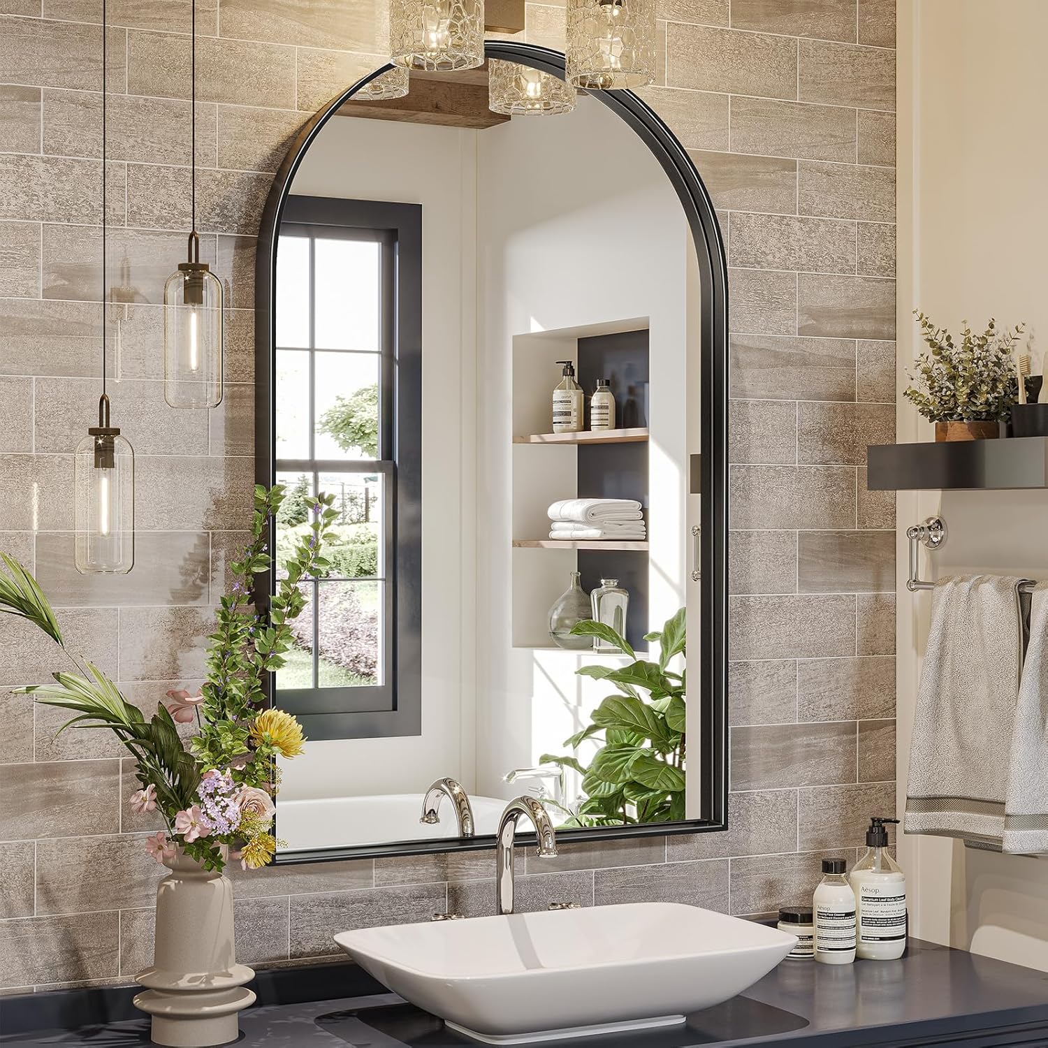 Brightify Espejo arqueado, espejo de pared arqueado, espejo de arco negro de 24 x 40 pulgadas, espejo de baño negro con marco de metal, espejo de