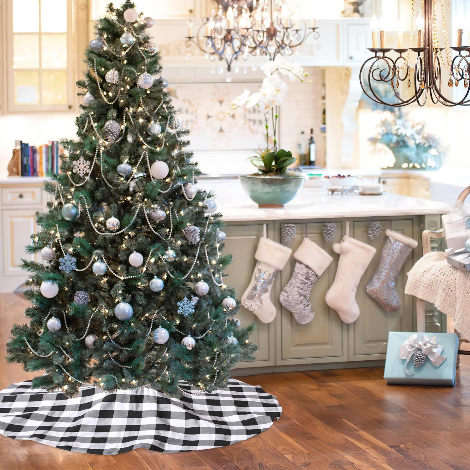 Falda de árbol de Navidad de 36 pulgadas, falda de árbol pequeño a cuadros blancos y negros para Navidad