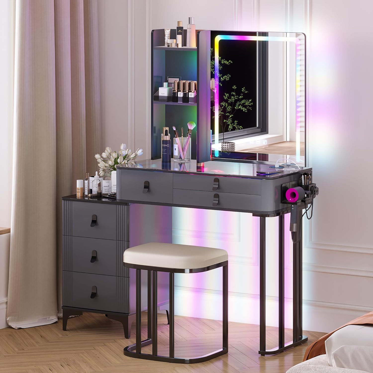 Escritorio de maquillaje RGB con espejo y luces, juego de mesa de tocador de 7 dinámicas y 7 estáticas regulables con estación de carga inalámbrica,
