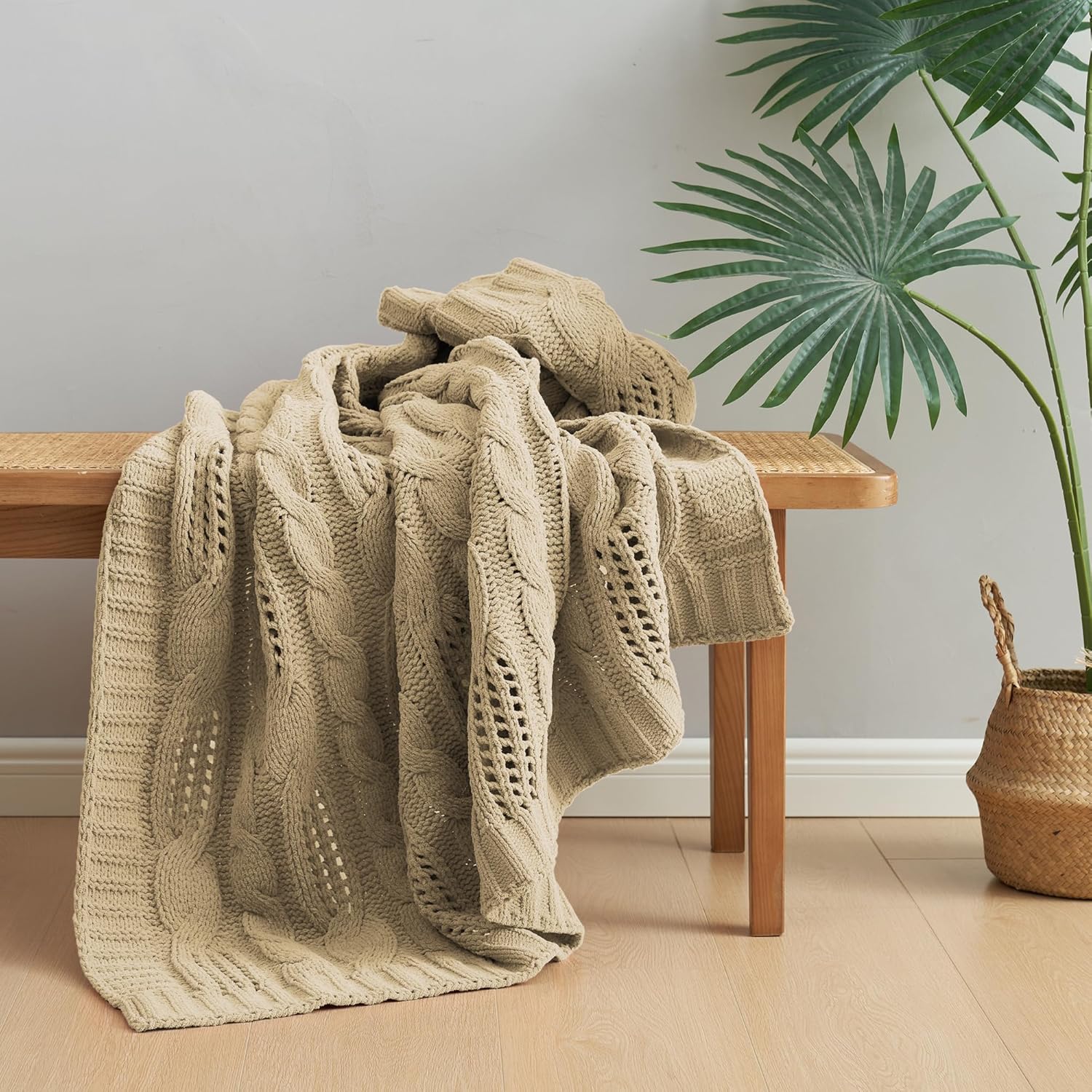 Amélie Home Manta de felpilla de punto grueso, transpirable, de punto trenzado, para sofá, silla, cama, color beige, 50 x 60 pulgadas