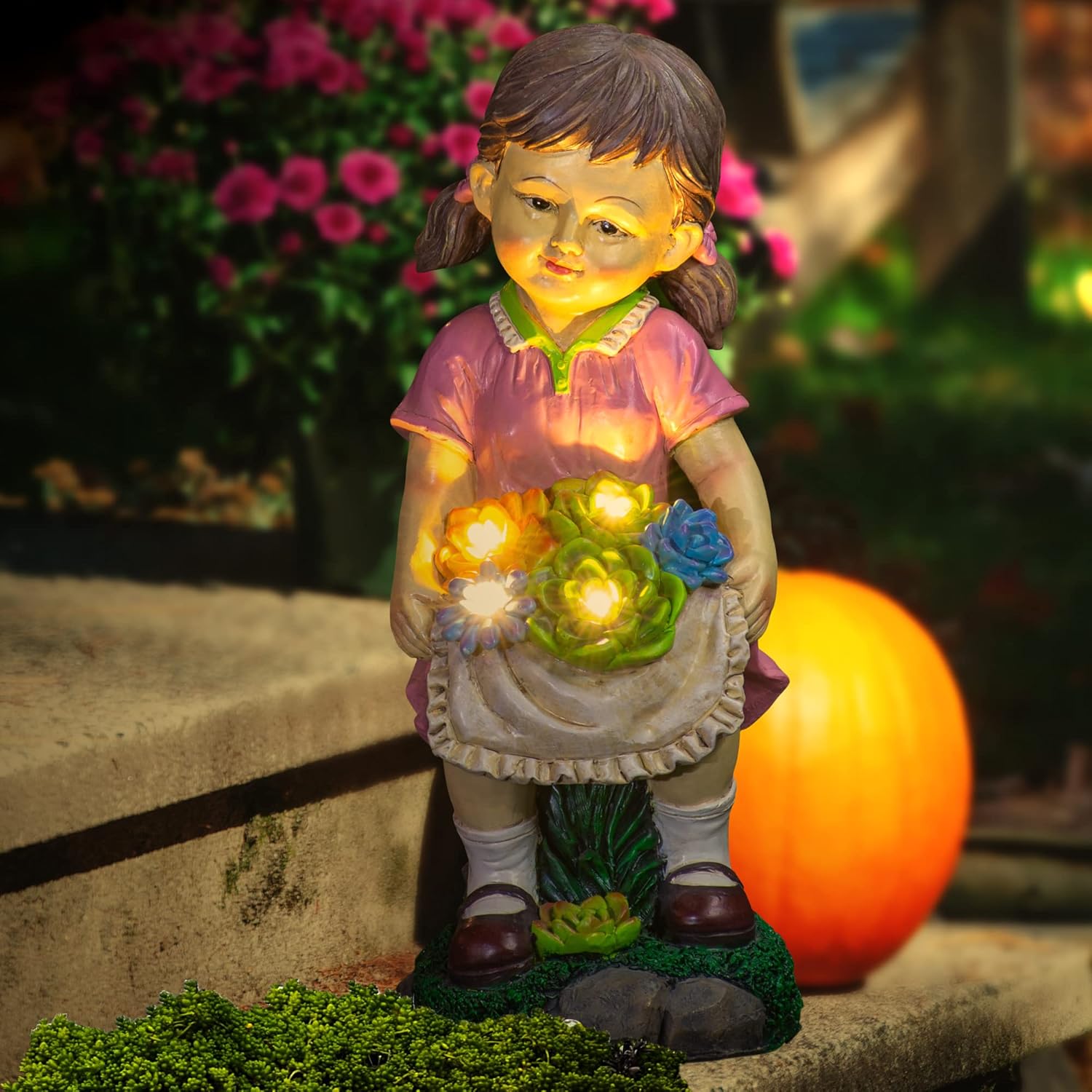 Ottsuls Estatua solar de jardín de niña, resina impermeable, escultura de hada para exteriores, con flores y 4 luces LED para patio, césped, porche,