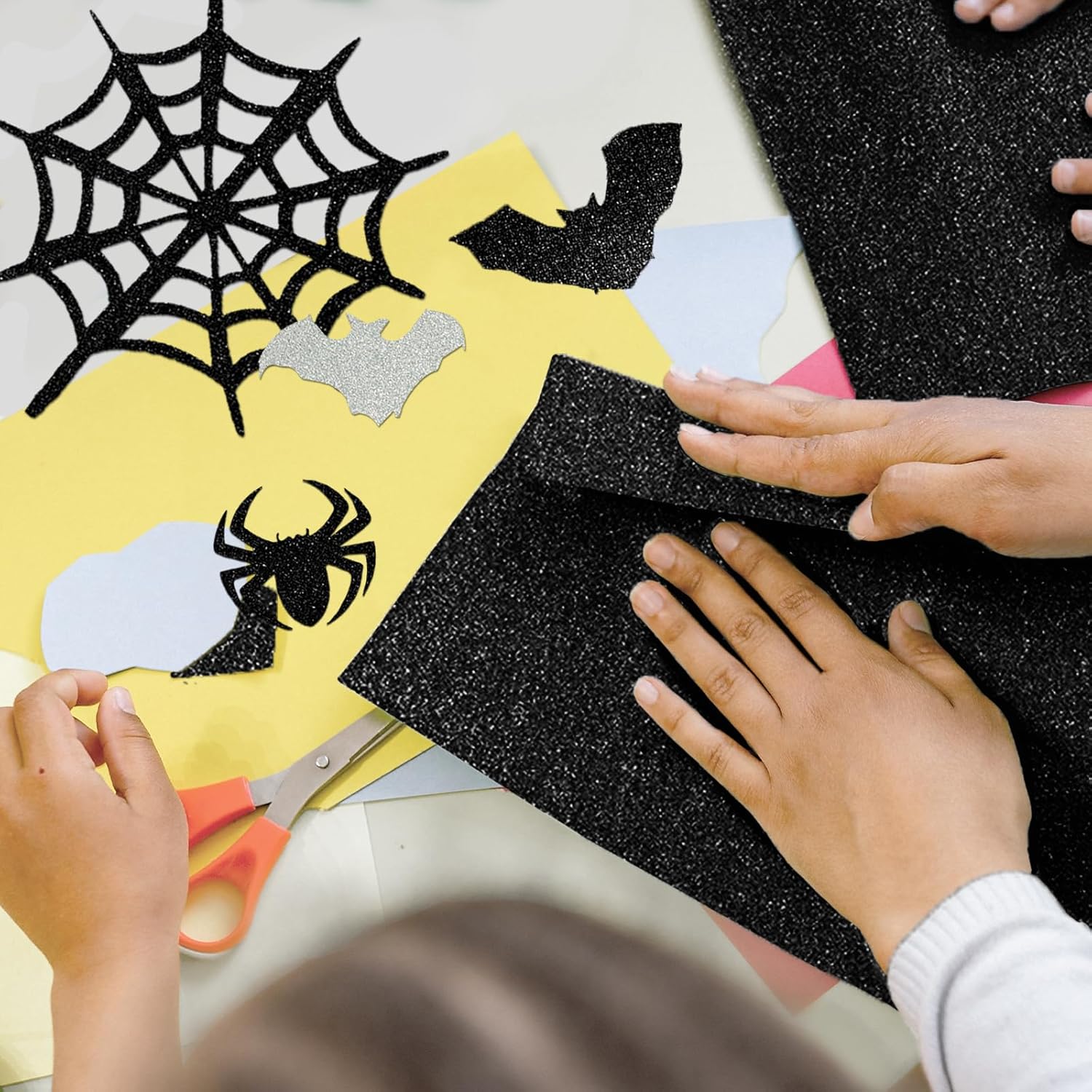 Cartulina negra con purpurina de doble cara de 12 x 12 pulgadas, 24 hojas de 10.58 ozm110 libras, papel de cartulina negra para Cricut,