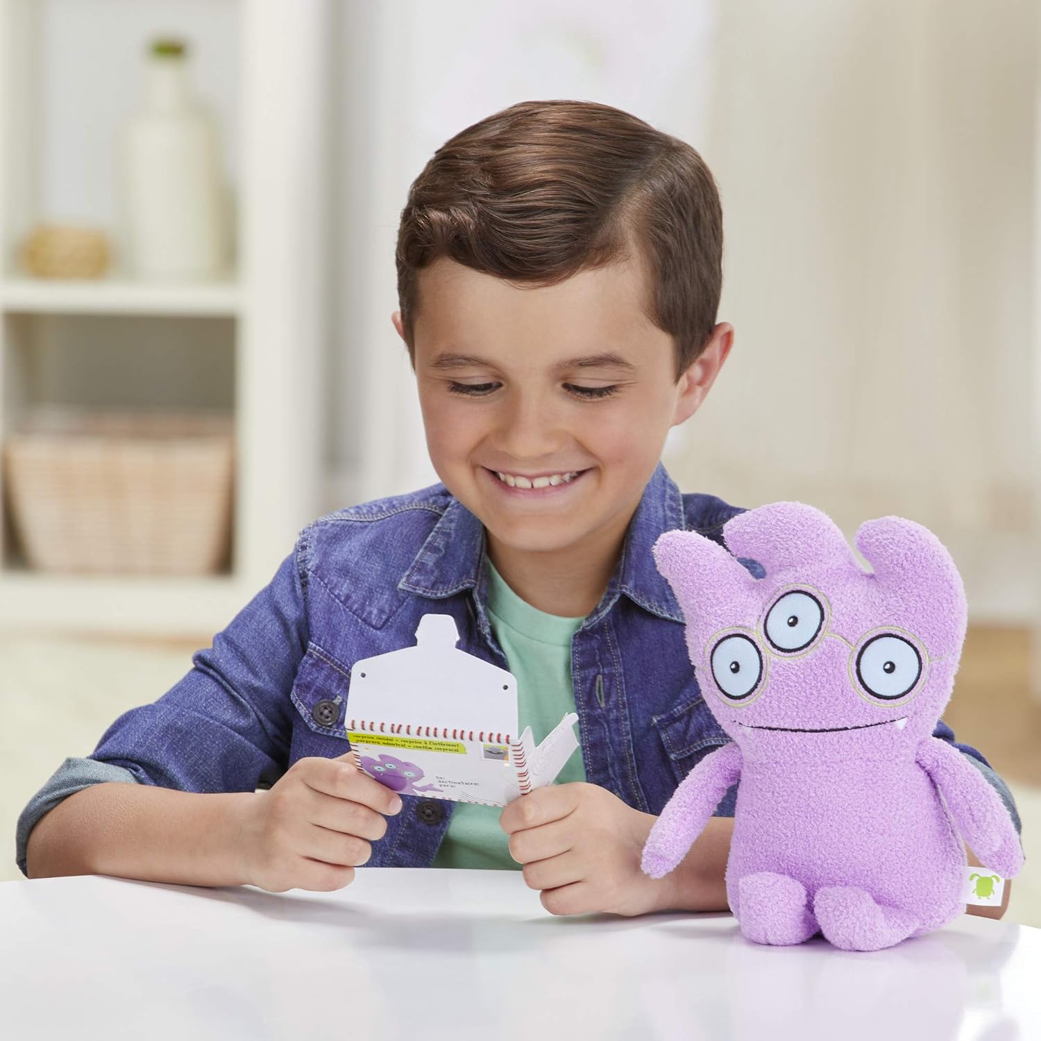 Hasbro Toys Sincerely Uglydolls Hugs & Headstands Wedgehead – Peluche de peluche, inspirado en la película Uglydolls de 7.5 pulgadas de alto
