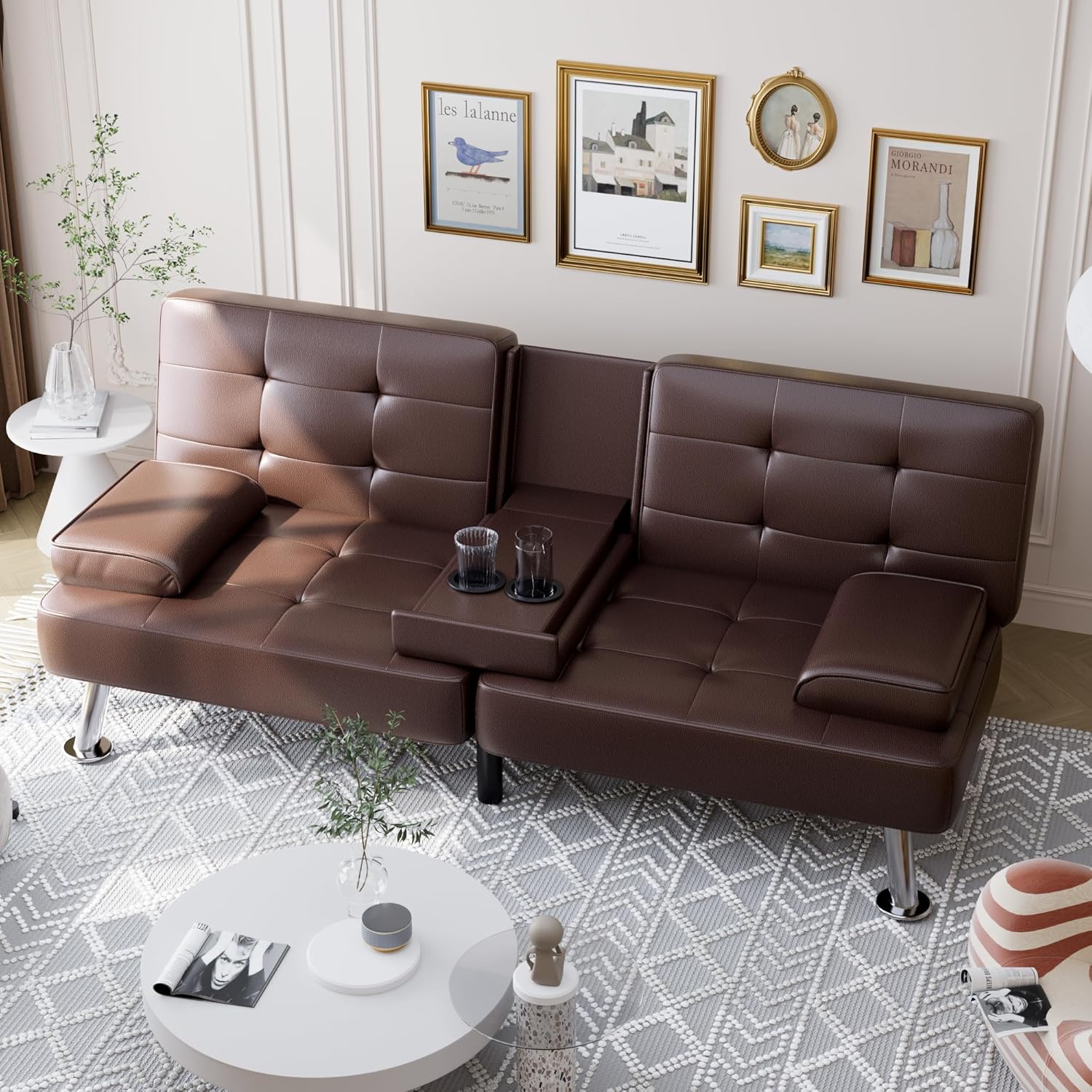 Sofá cama tipo futón plegable convertible para sala de estar, sofá biplaza tapizado de piel sintética con reposabrazos extraíbles, patas de metal, 2