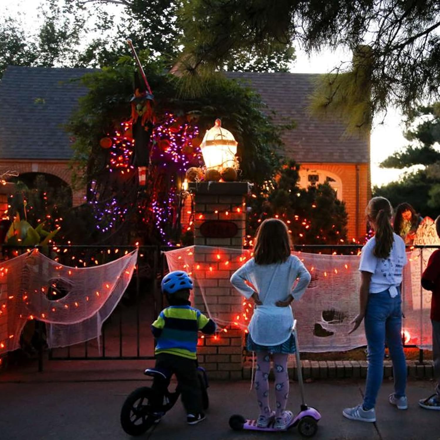 Dazzle Bright – Guirnalda de cobre con 60 luces LED de 20 pies de largo a pilas y a prueba de agua para decoraciones navideñas, de interior,
