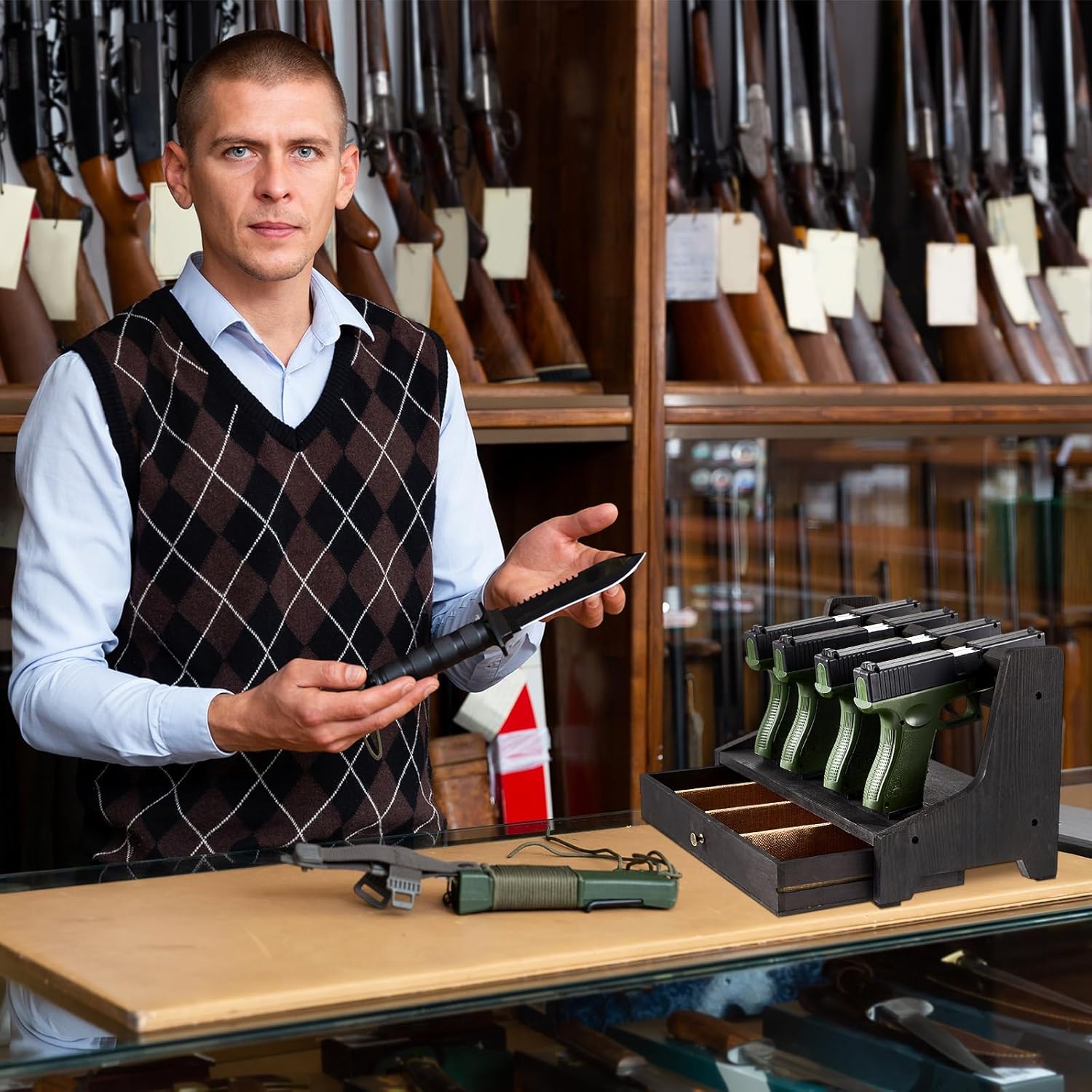 Pinkunn Paquete de 2 soportes para pistolas para almacenamiento de armas, de madera maciza, soporte para pistolas de madera real, soporte de