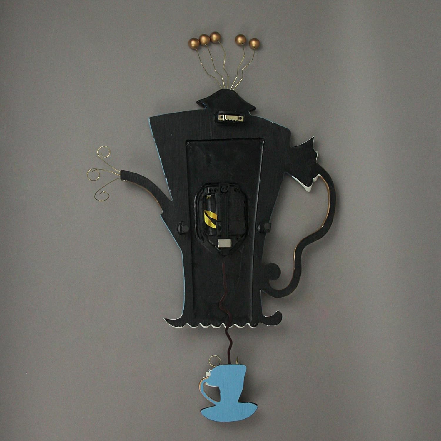 Allen Designs Cozy Time – Reloj de pared de péndulo decorativo de resina para decoración del hogar
