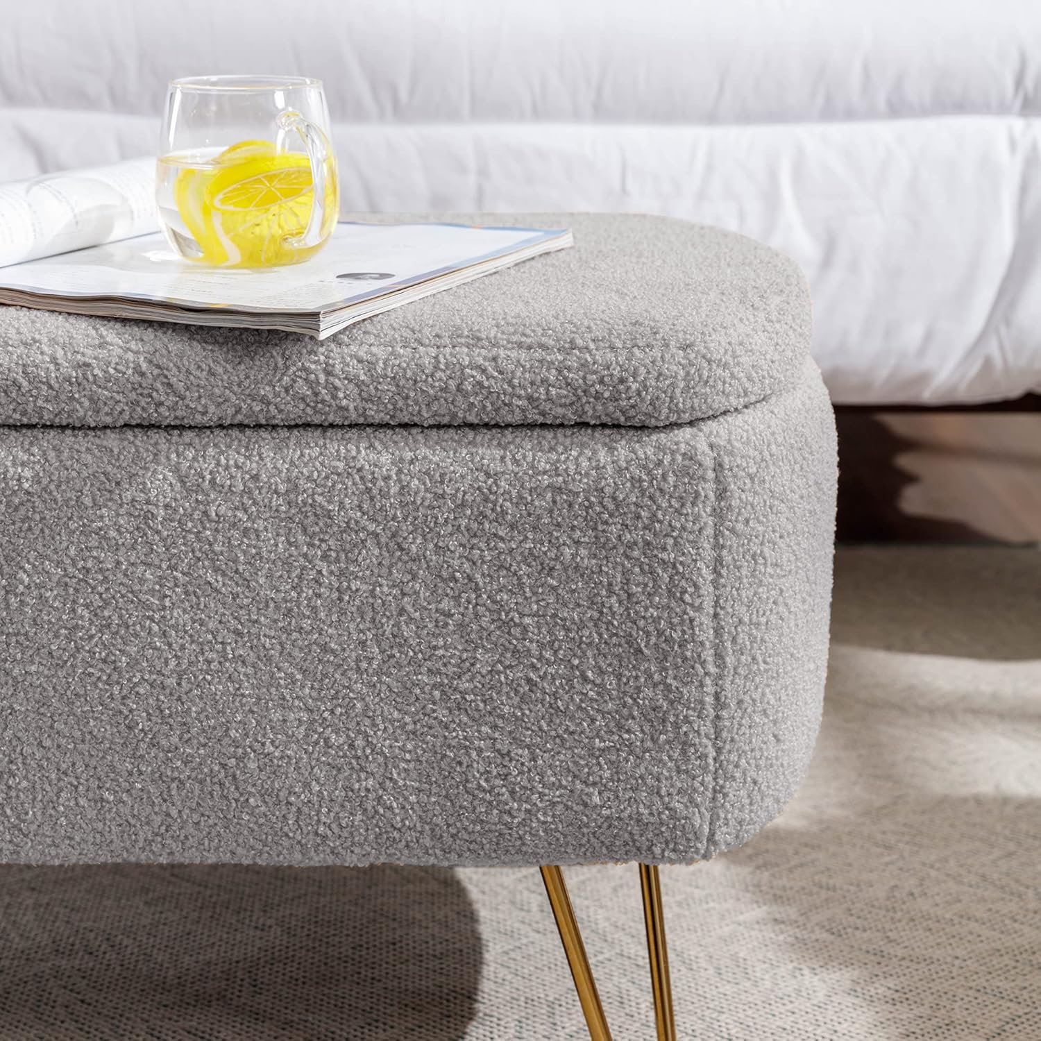 TTK Otomana con almacenamiento para dormitorio, moderno banco otomano de piel sintética con patas de metal dorado, banco largo de sherpa para