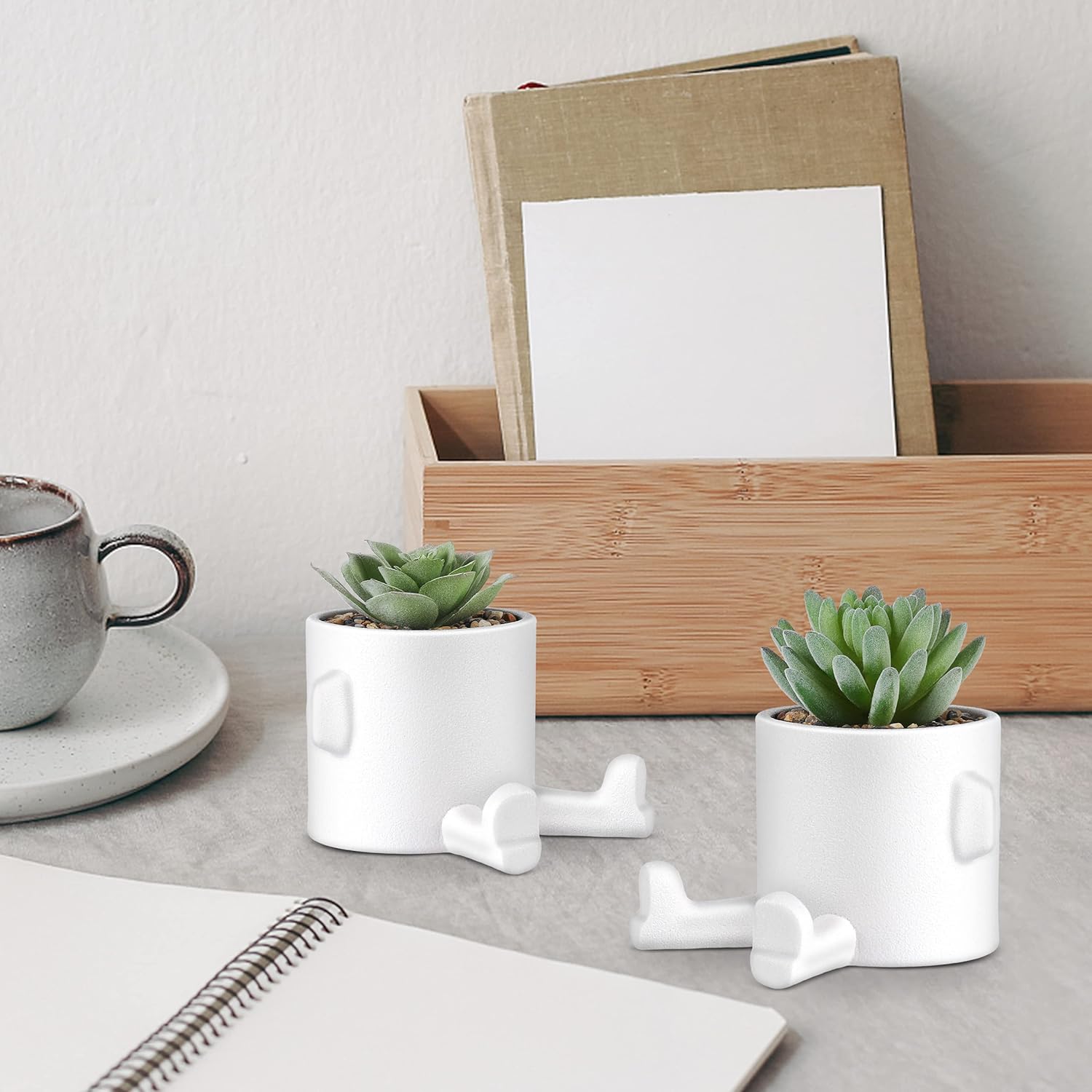 WOODWORD Plantas suculentas falsas de escritorio en blanco macetas de cerámica modernas con forma humana para decoración de escritorio para plantas