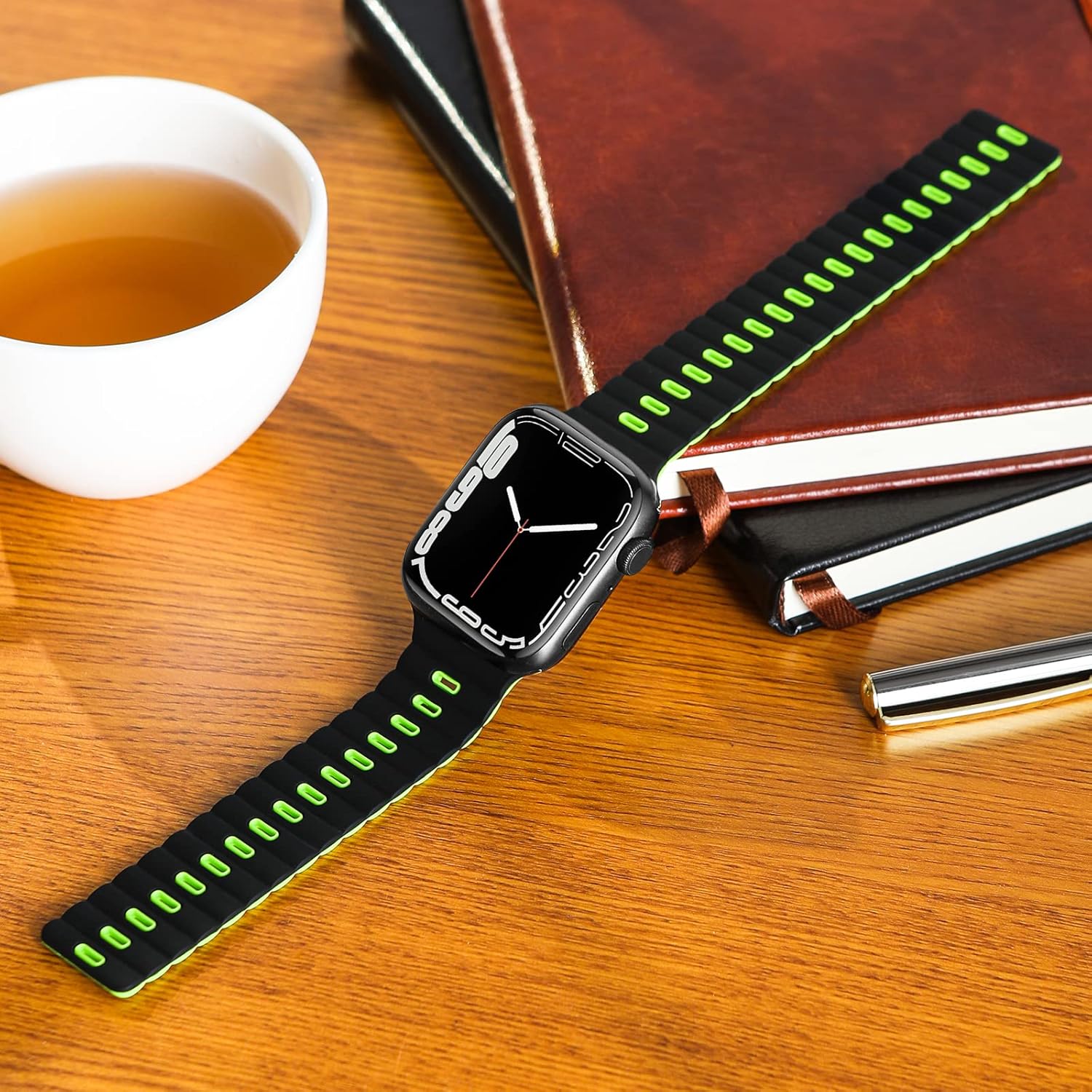 Correa magnética compatible con Apple Watch Band Series 8, 7, 6, 5, 4, 3, 2, 1, SE de 1.496 pulgadas, 1.575 pulgadas, 1.614 pulgadas, 1.654
