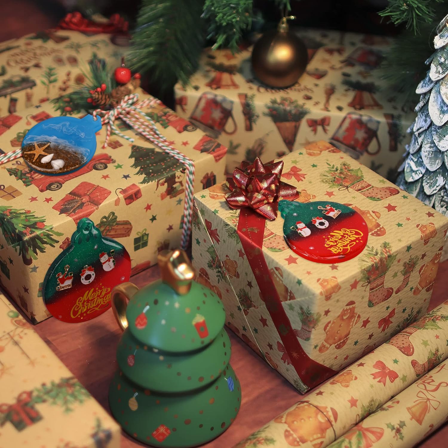 Paquete de 8 moldes de resina de Navidad, 2 estilos redondos de silicona para colgantes, moldes de adornos de Navidad para fundición de resina