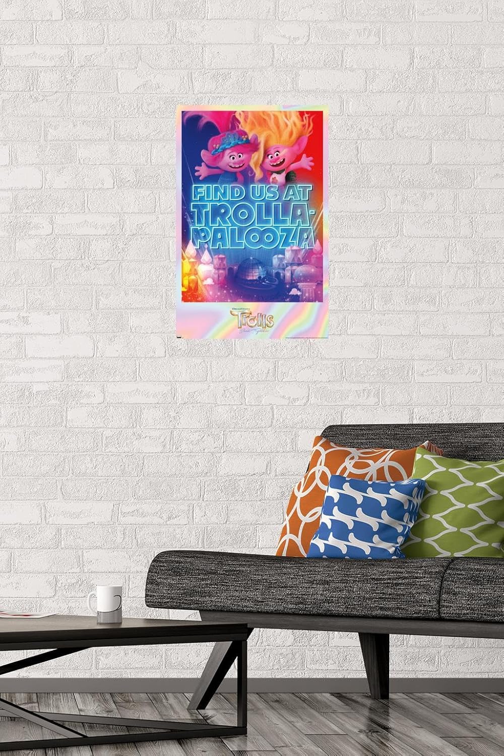 Trends International Trolls Band Together – Póster de pared de Viva and Poppy at Trolla-Palooza, 14.72 x 22.37 pulgadas, versión premium sin marco
