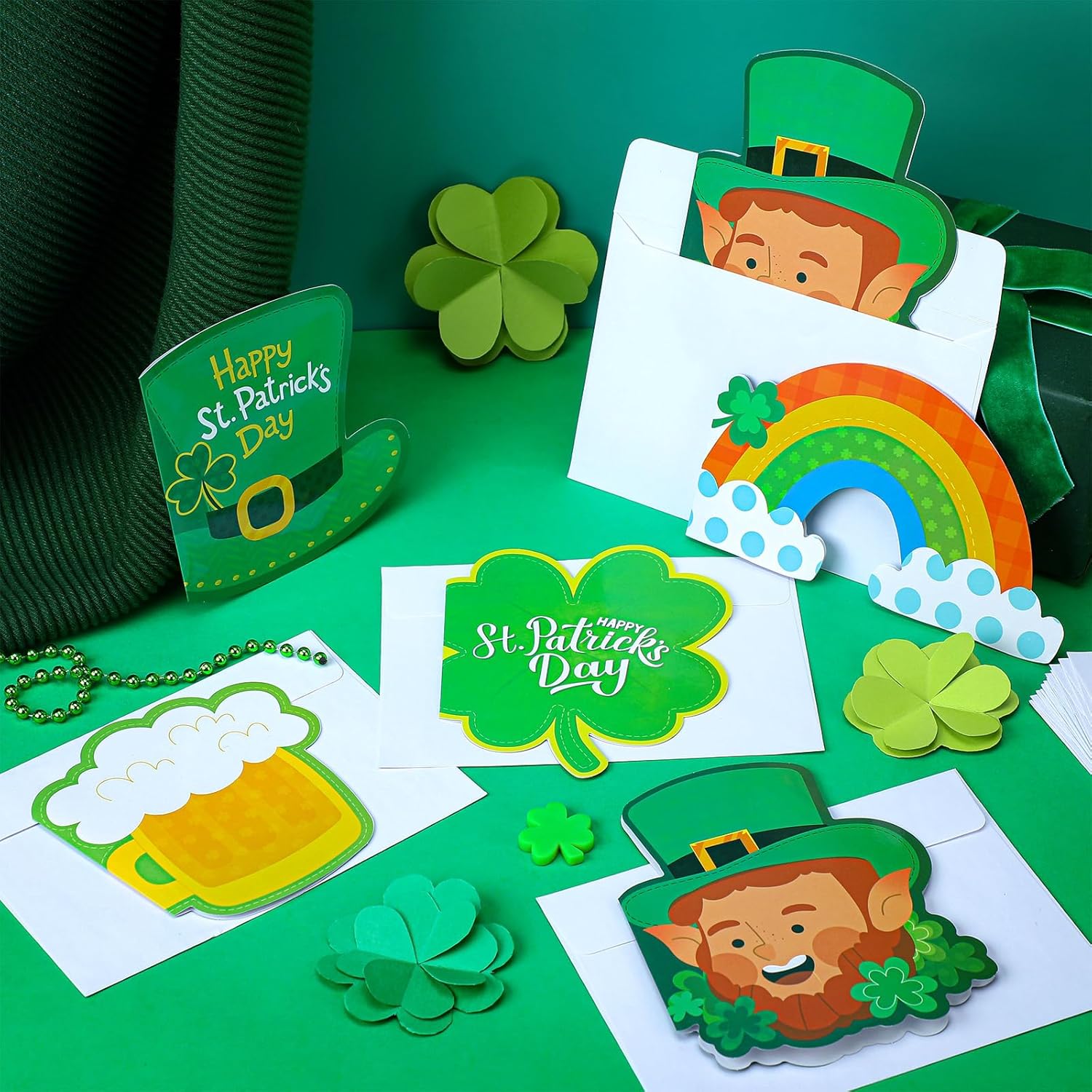 30 juegos de tarjetas del día de San Patricio con sobres, tarjetas de felicitación irlandesas de trébol, en blanco, forma irregular, duende verde,