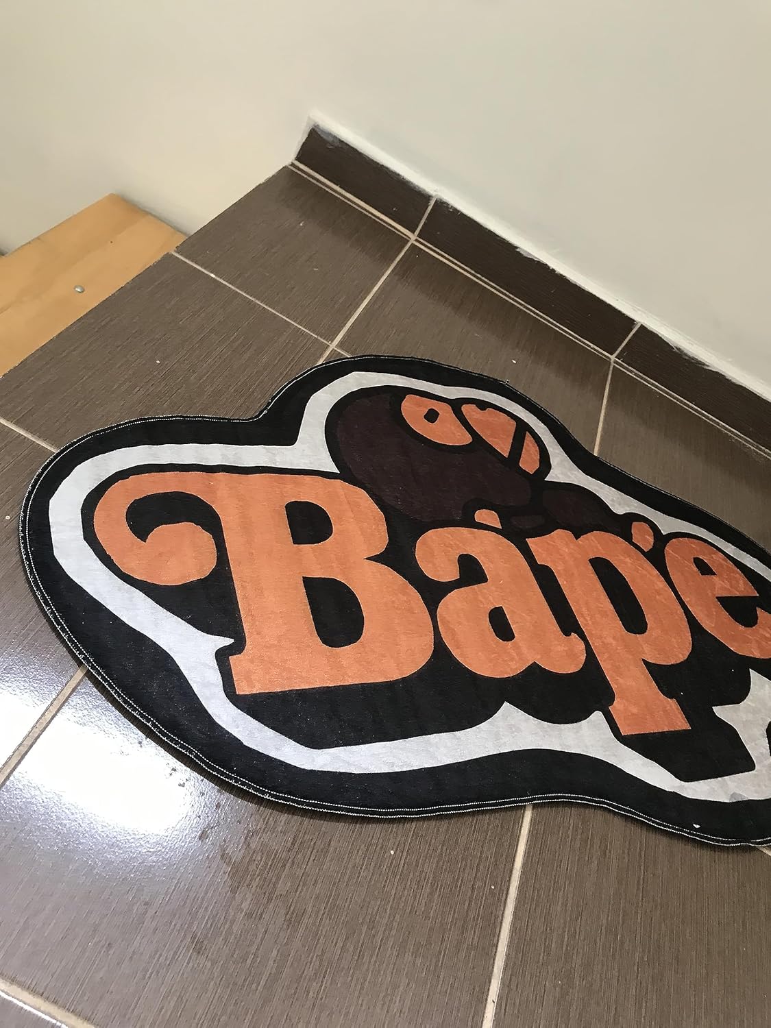 Alfombra de decoración naranja, Escritura BAPE, 35 pulgadas de ancho x 23 pulgadas de largo (23.6 x 35.4 in) 2 x 3 pies, alfombra moderna de
