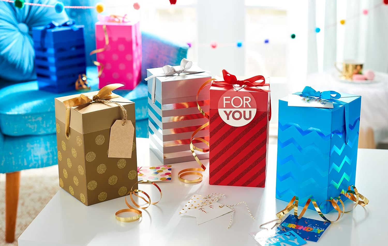 American Greetings Cajas de regalo Push Down, rojo, verde, plateado y dorado (4 cajas)