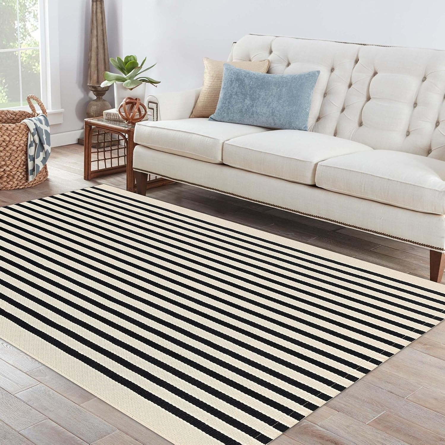 IOHOUZE Alfombra a rayas color negro y beige, alfombra de puerta delantera de 4 x 6 pies, alfombra lavable para porche frontal doble, alfombra