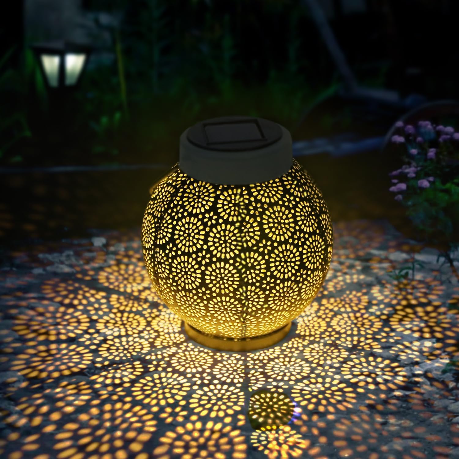 CINOTON Linterna solar colgante al aire libre IP54 impermeable luz decorativa de Navidad, linterna colgante de metal exterior para césped, mesa,