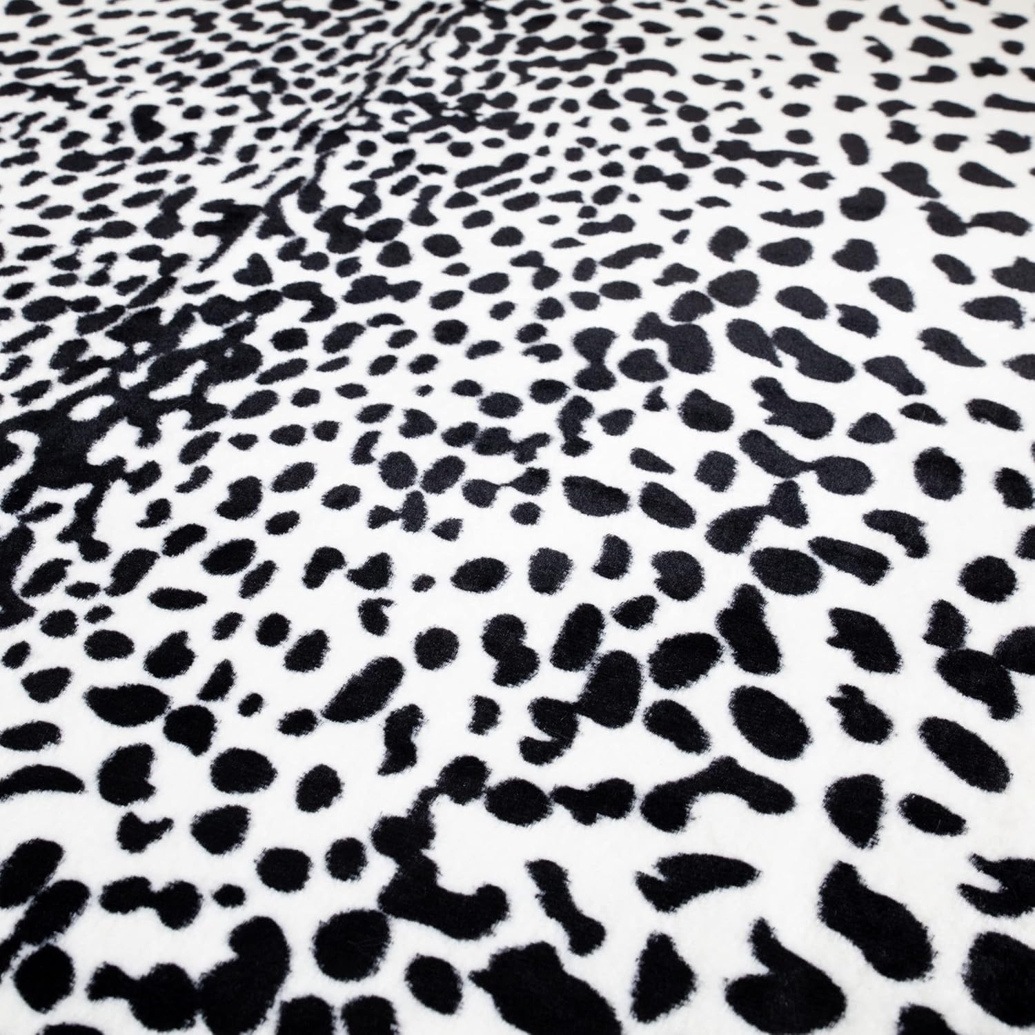 MustMat Alfombra sintética de animales con estampado de leopardo blanco y negro, para sala de estar, aproximadamente 4.5 x 6.2 pies