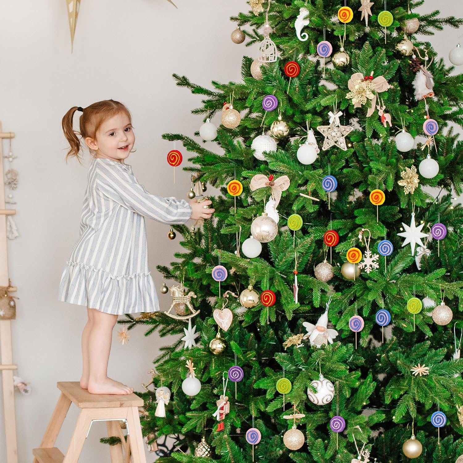 Zeyune 24 adornos de piruleta de Navidad de fieltro de 1.97 x 4.72 pulgadas, cola de sirena, adorno colgante para árbol de Navidad, fiesta,