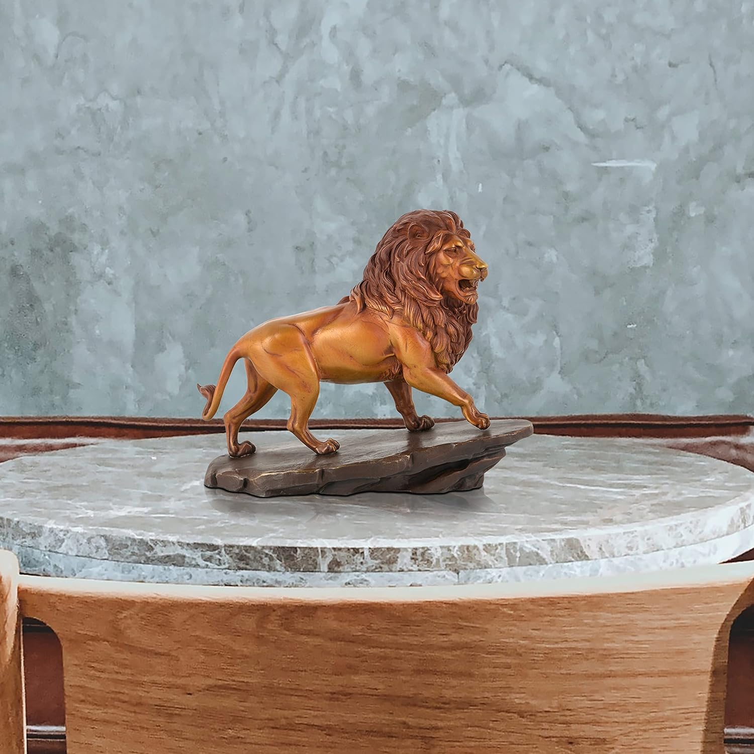 Bronze Regal Lion – Estatua de león de cobre puro – Escultura de latón coleccionable para decoración de mesa – Figura para decoración del hogar y